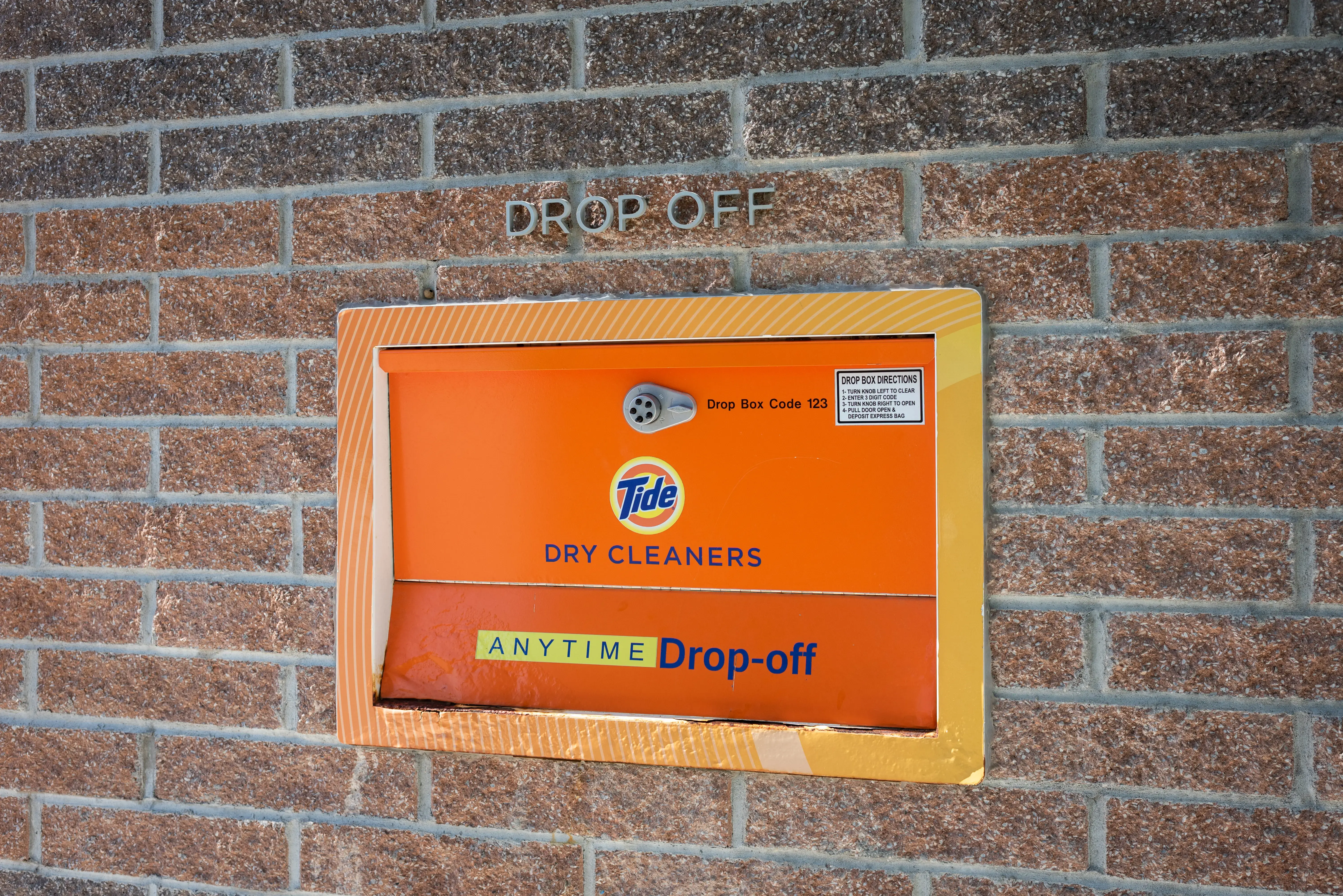 Tide Cleaners thumbnail 19