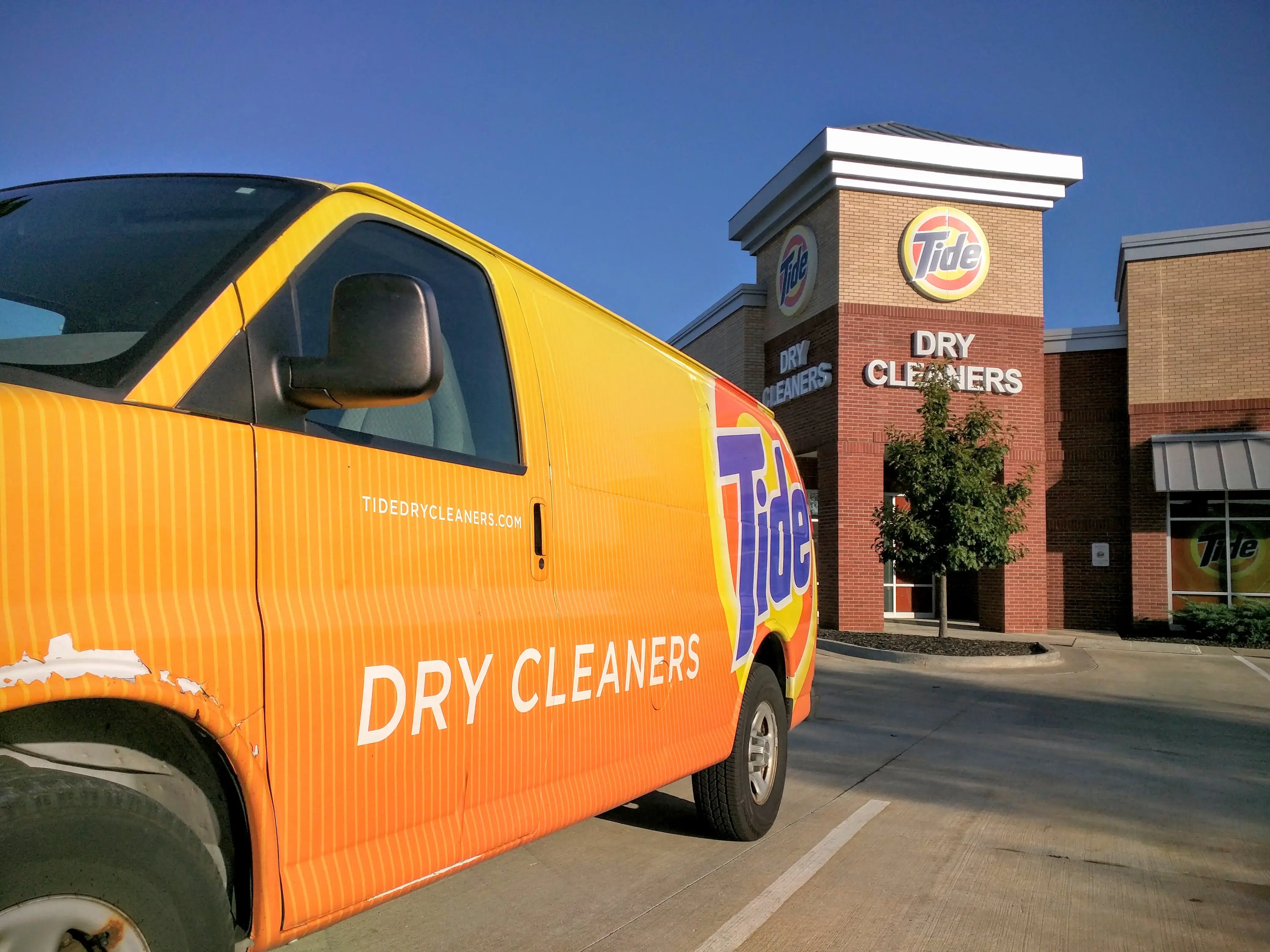 Tide Cleaners thumbnail 7