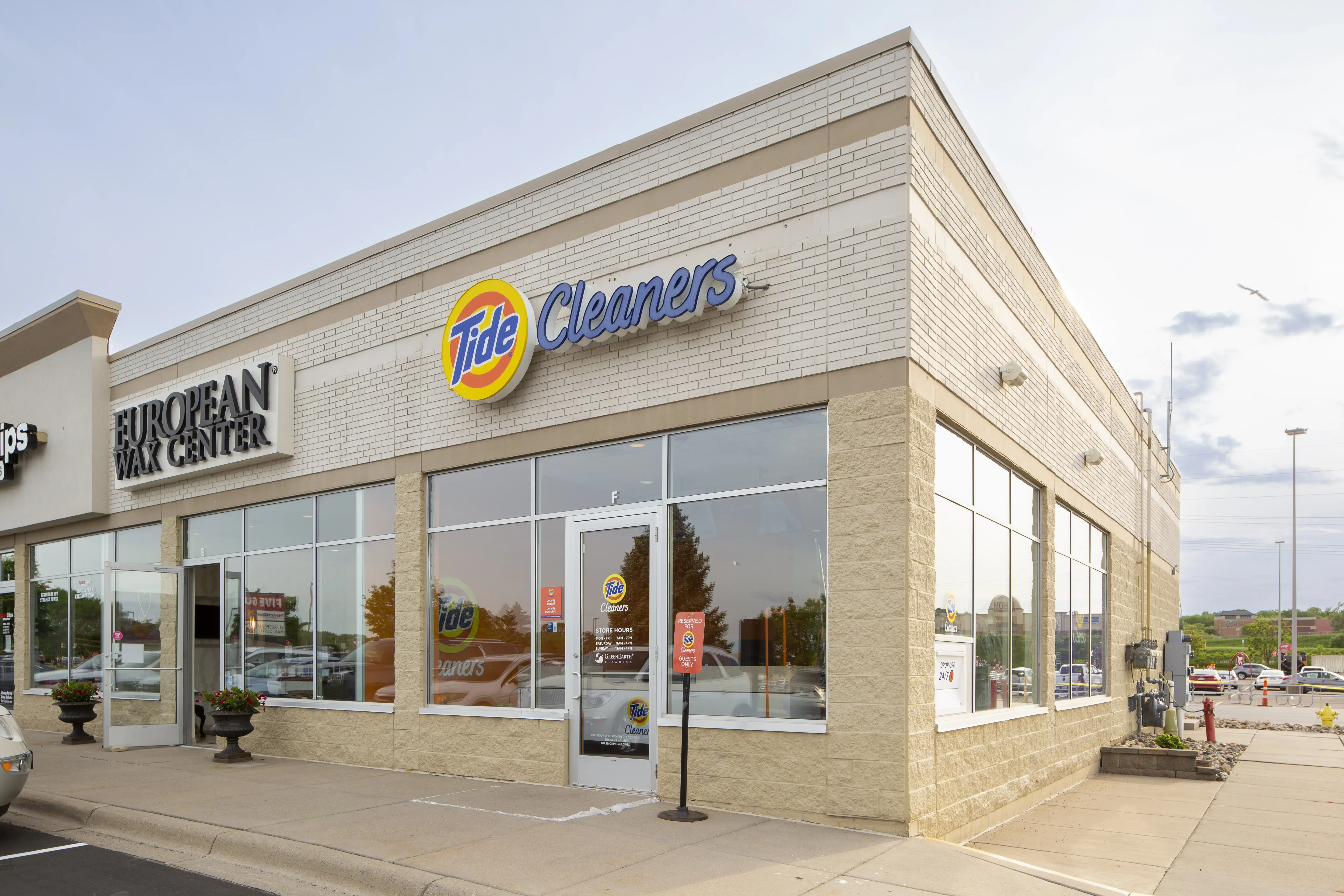 Tide Cleaners - Image 1