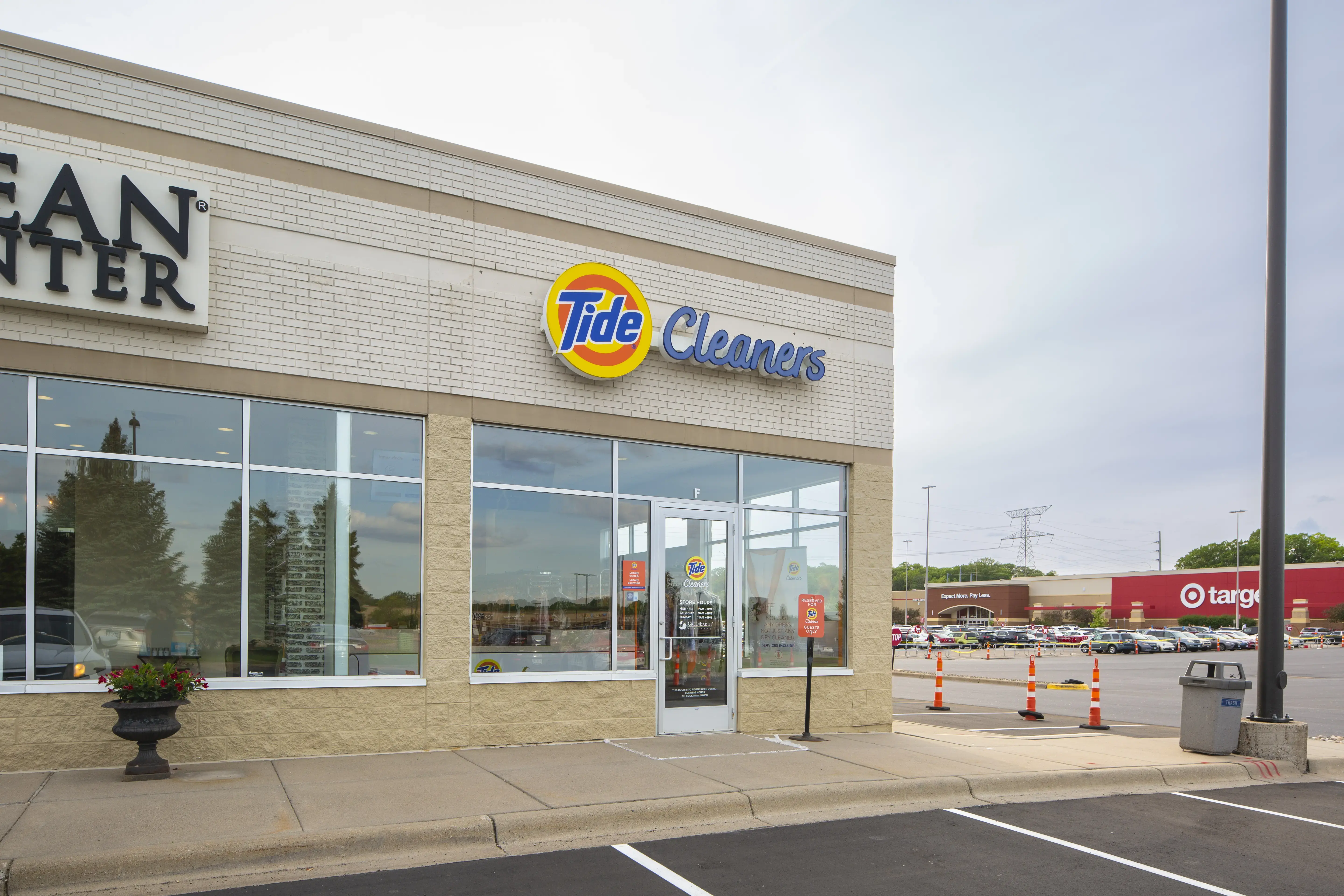 Tide Cleaners thumbnail 13