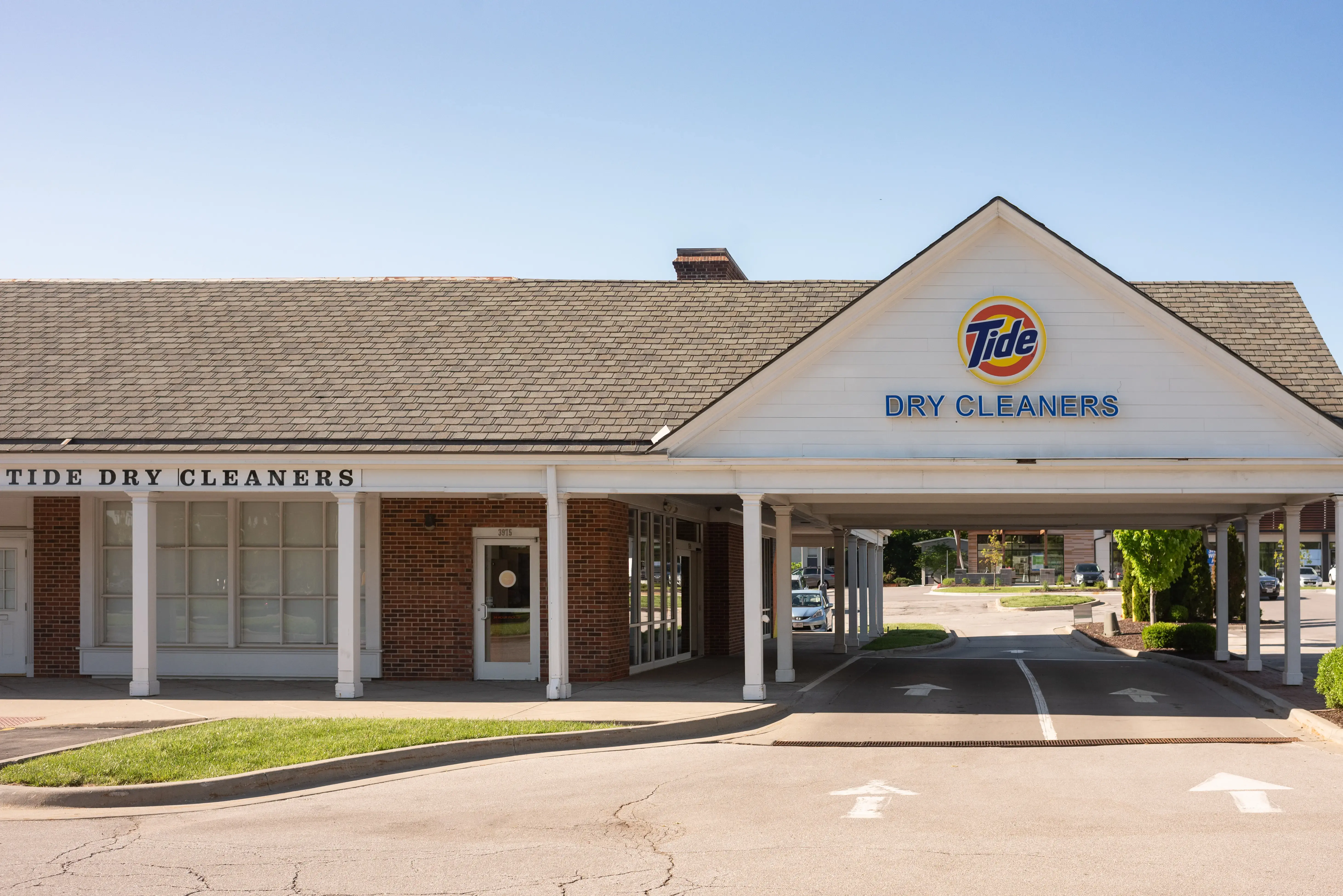 Tide Cleaners - Image 20