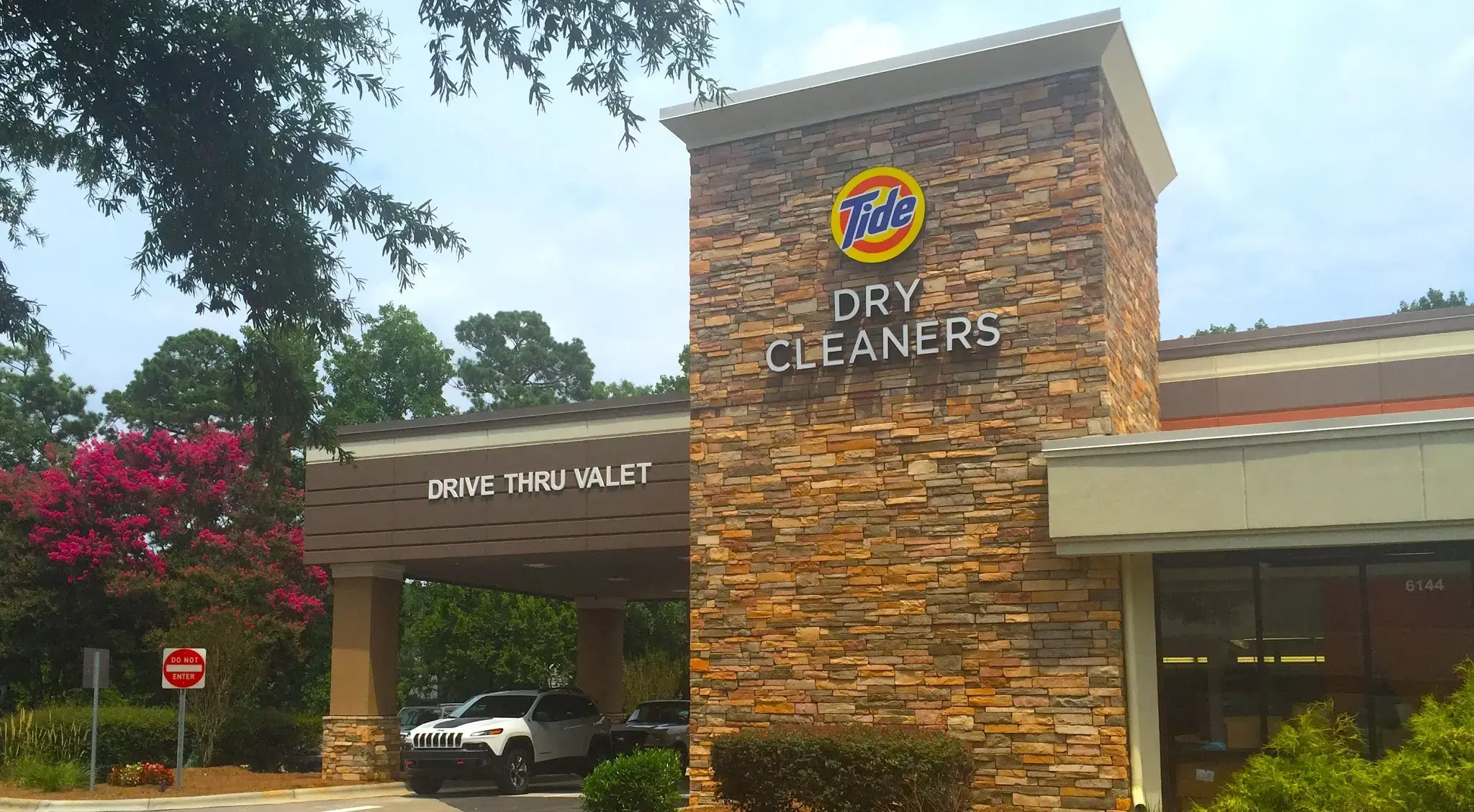 Tide Cleaners thumbnail 1