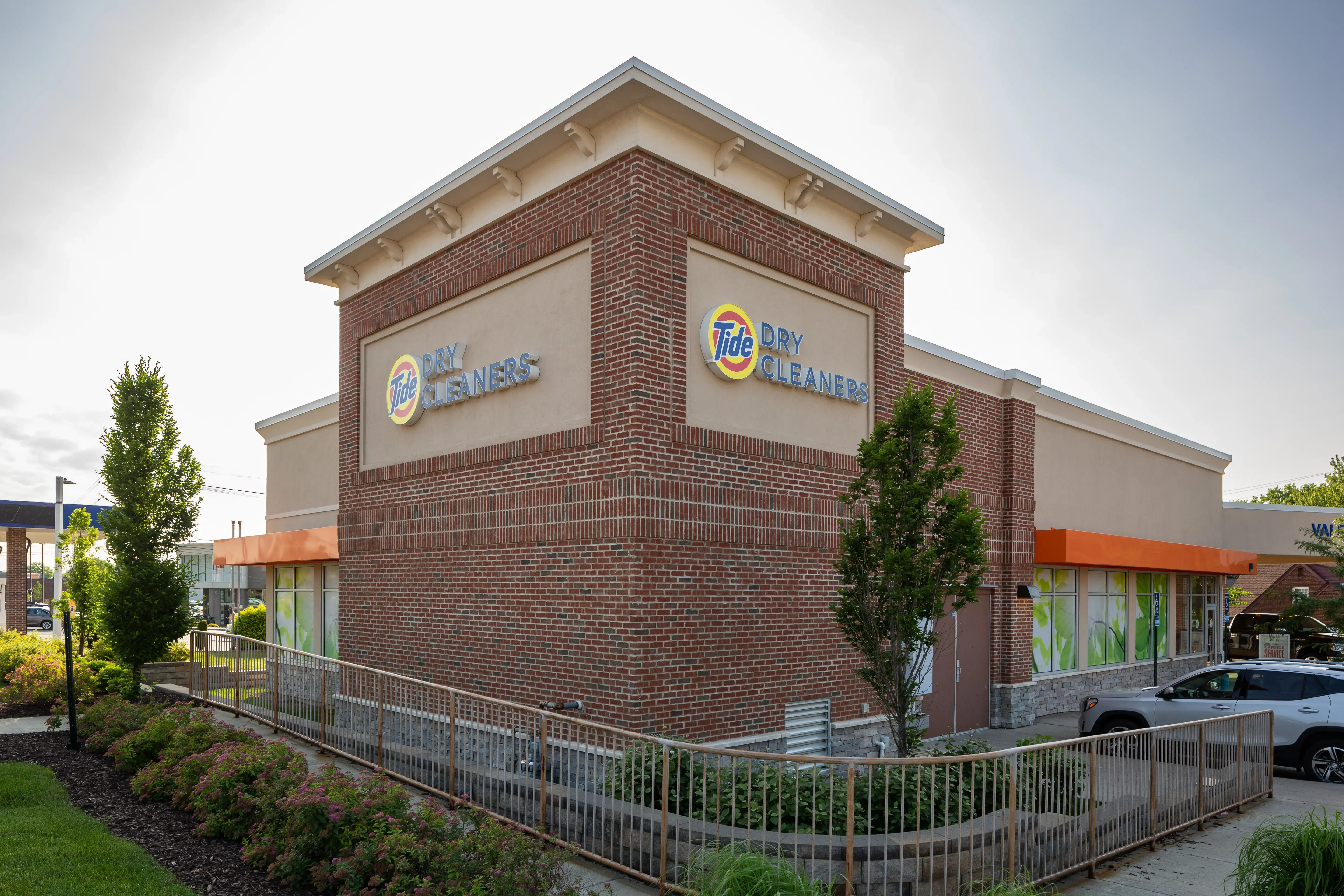 Tide Cleaners - Image 2