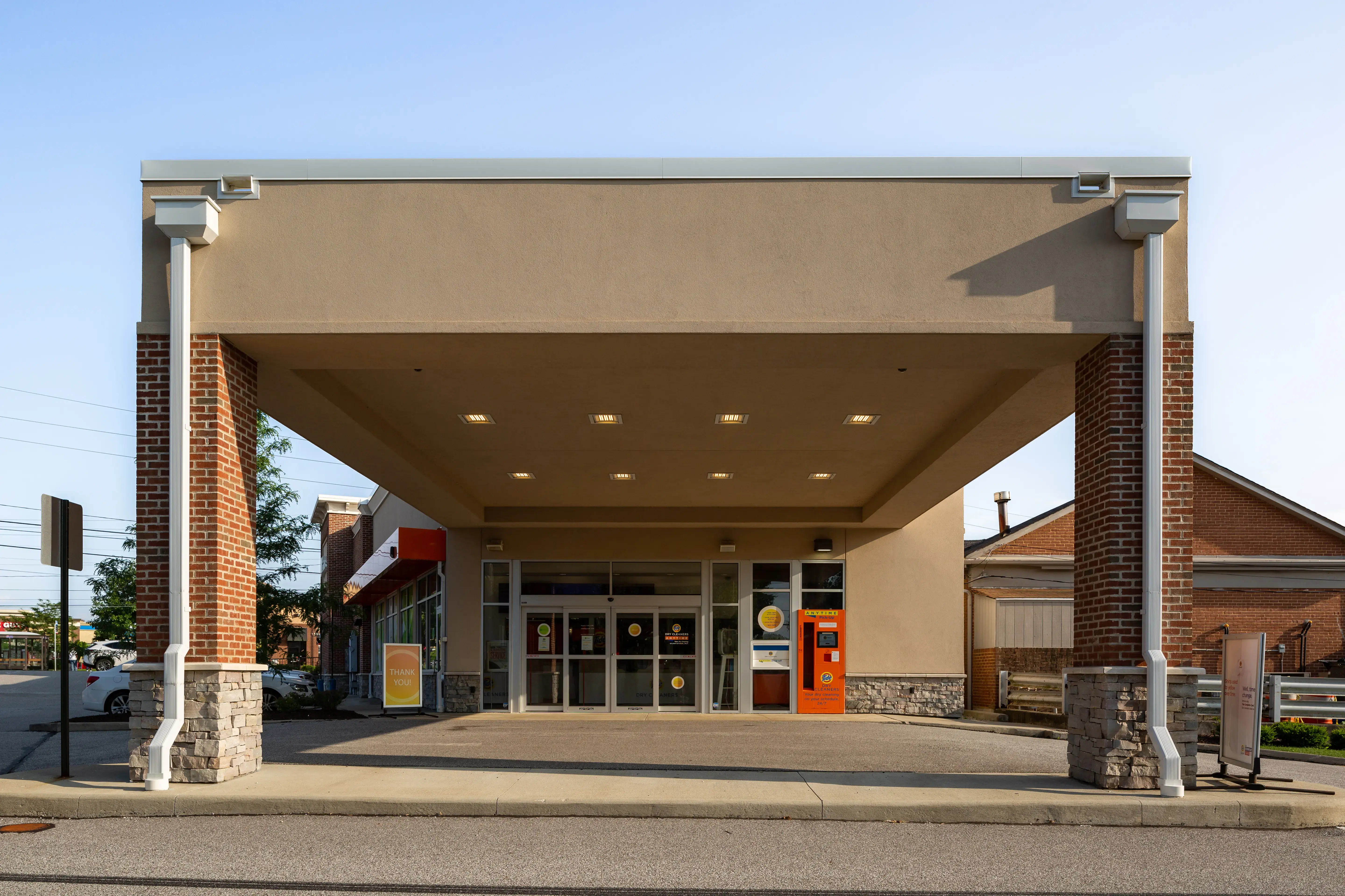 Tide Cleaners - Image 12