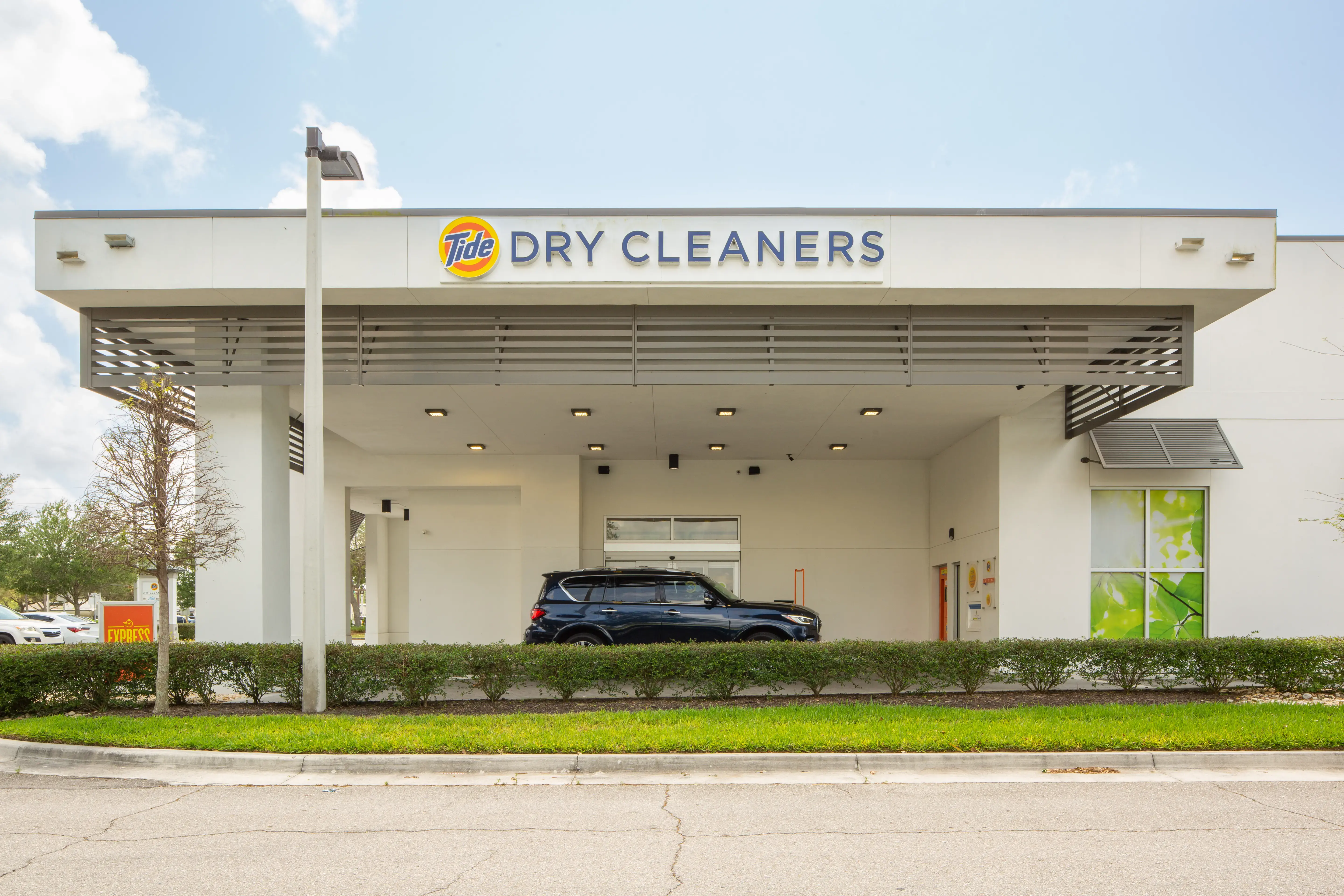 Tide Cleaners thumbnail 18