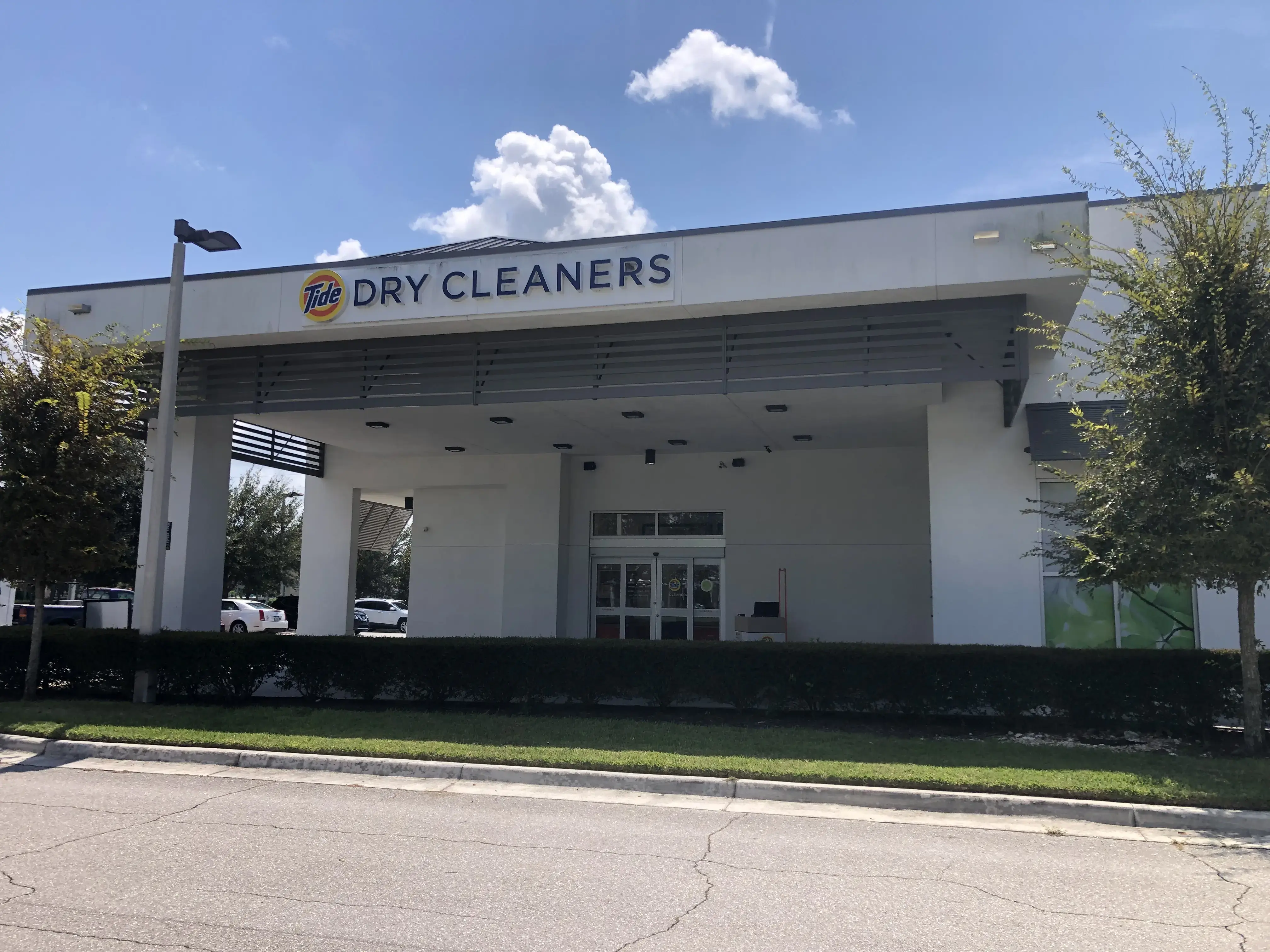 Tide Cleaners thumbnail 7