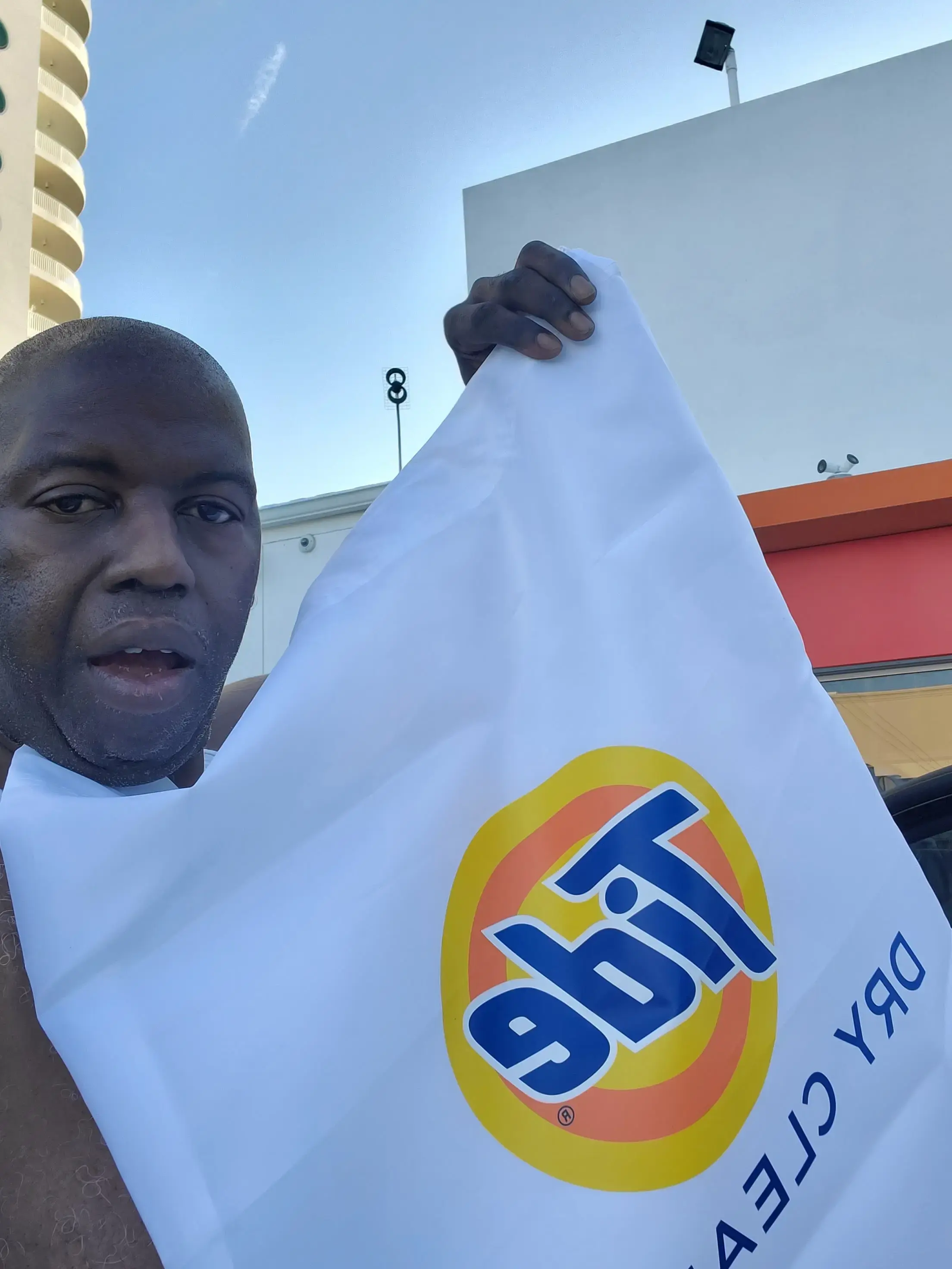 Tide Cleaners - Image 18