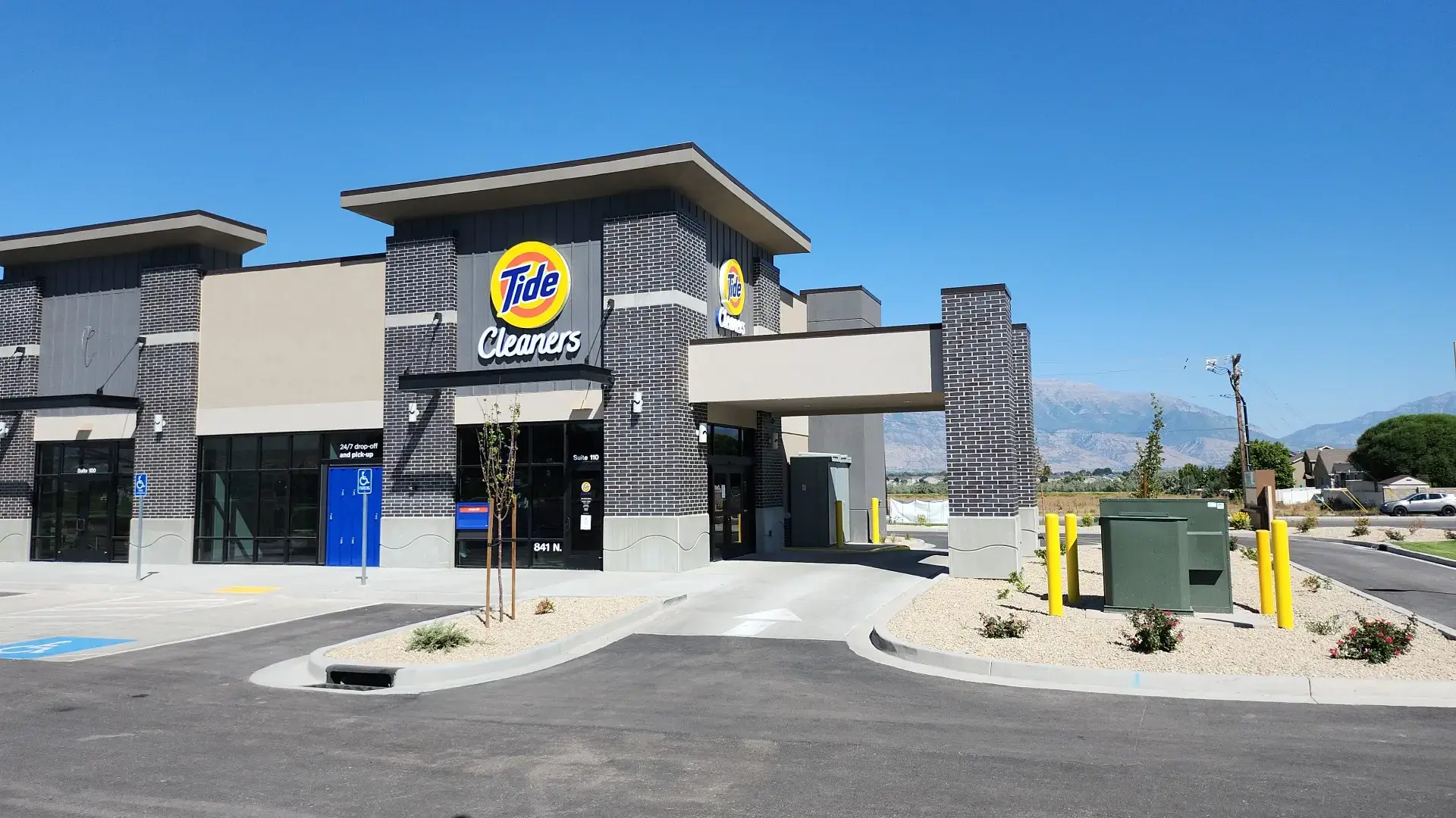 Tide Cleaners - Image 13