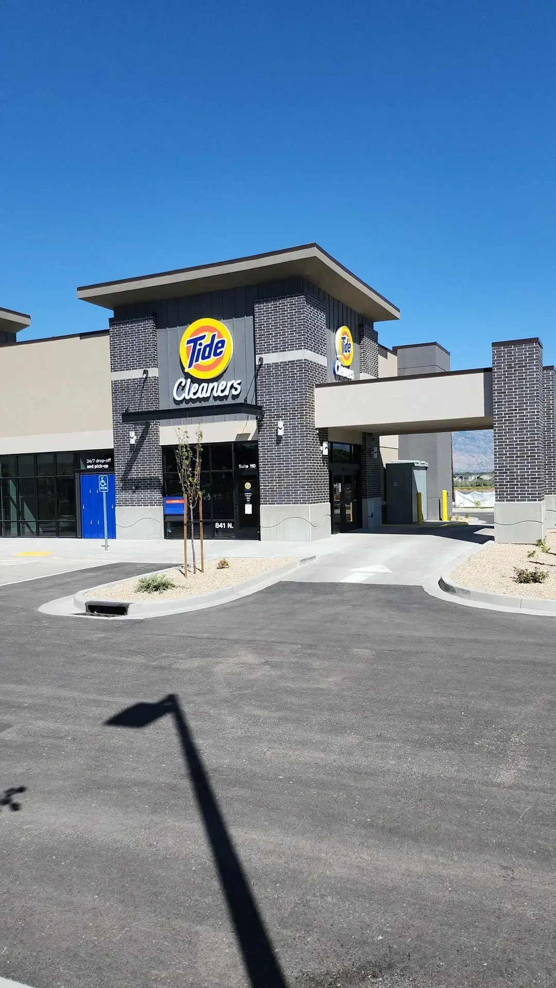 Tide Cleaners thumbnail 14