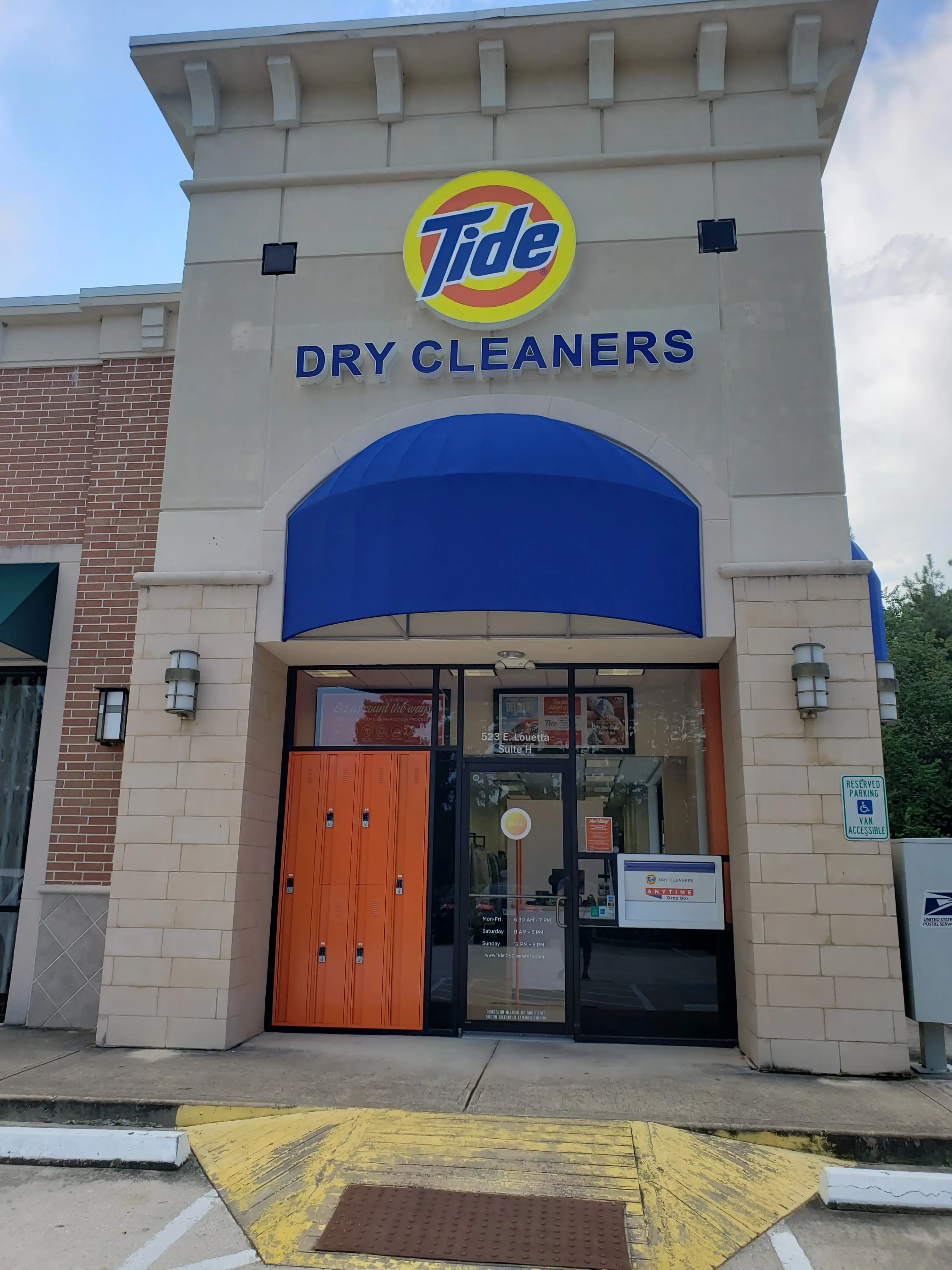 Tide Cleaners - Image 14