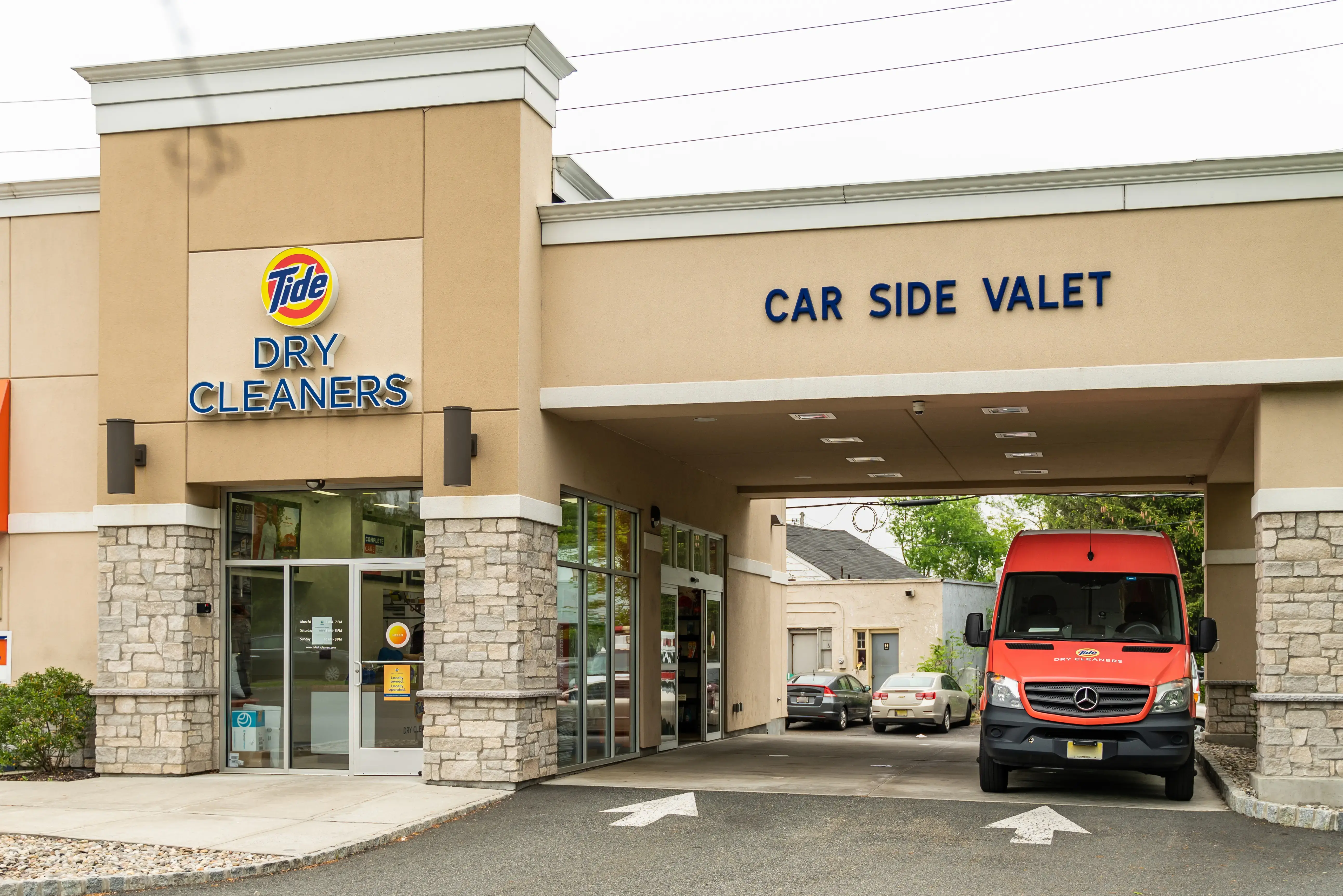 Tide Cleaners - Image 2