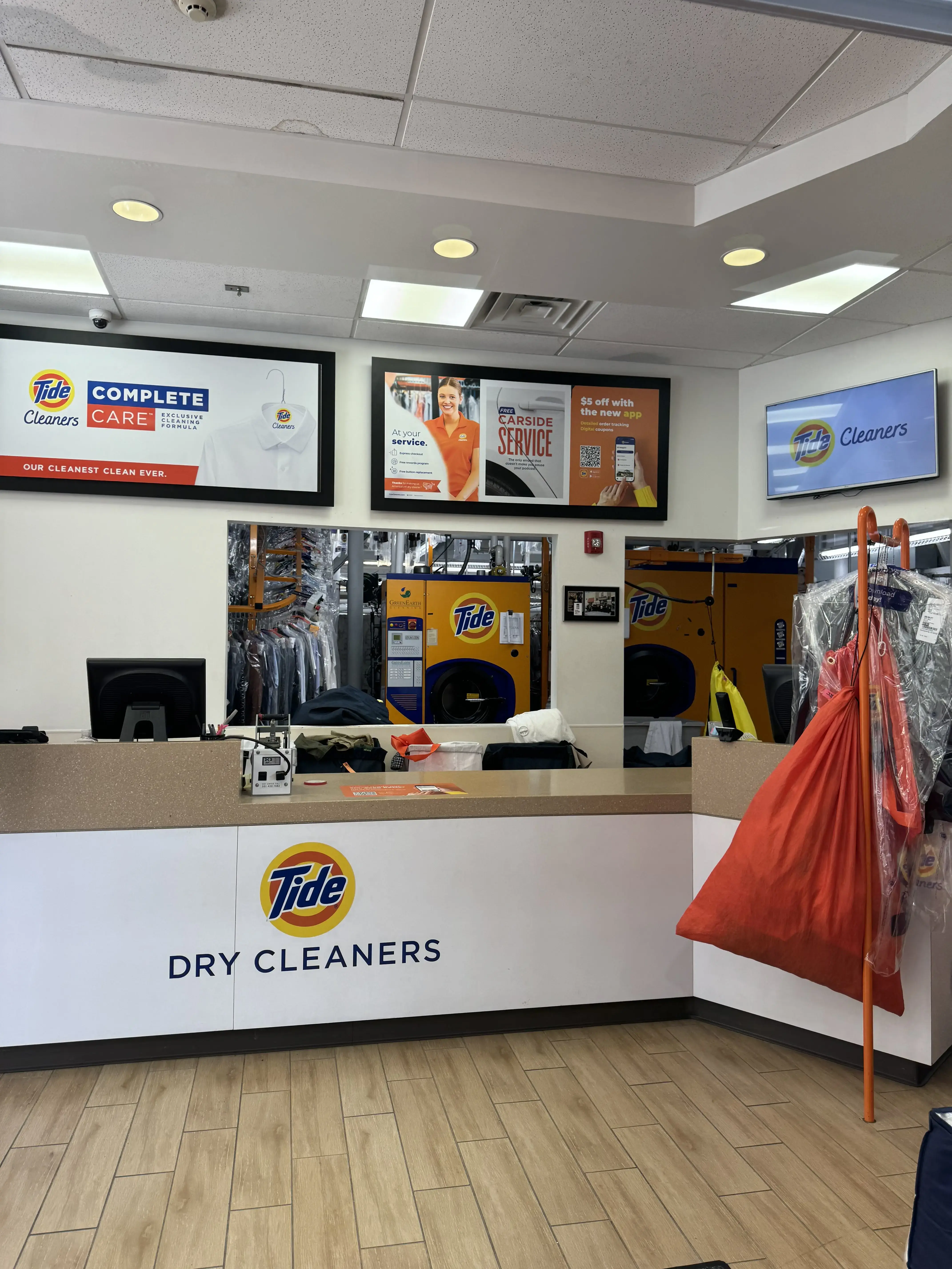 Tide Cleaners - Image 13