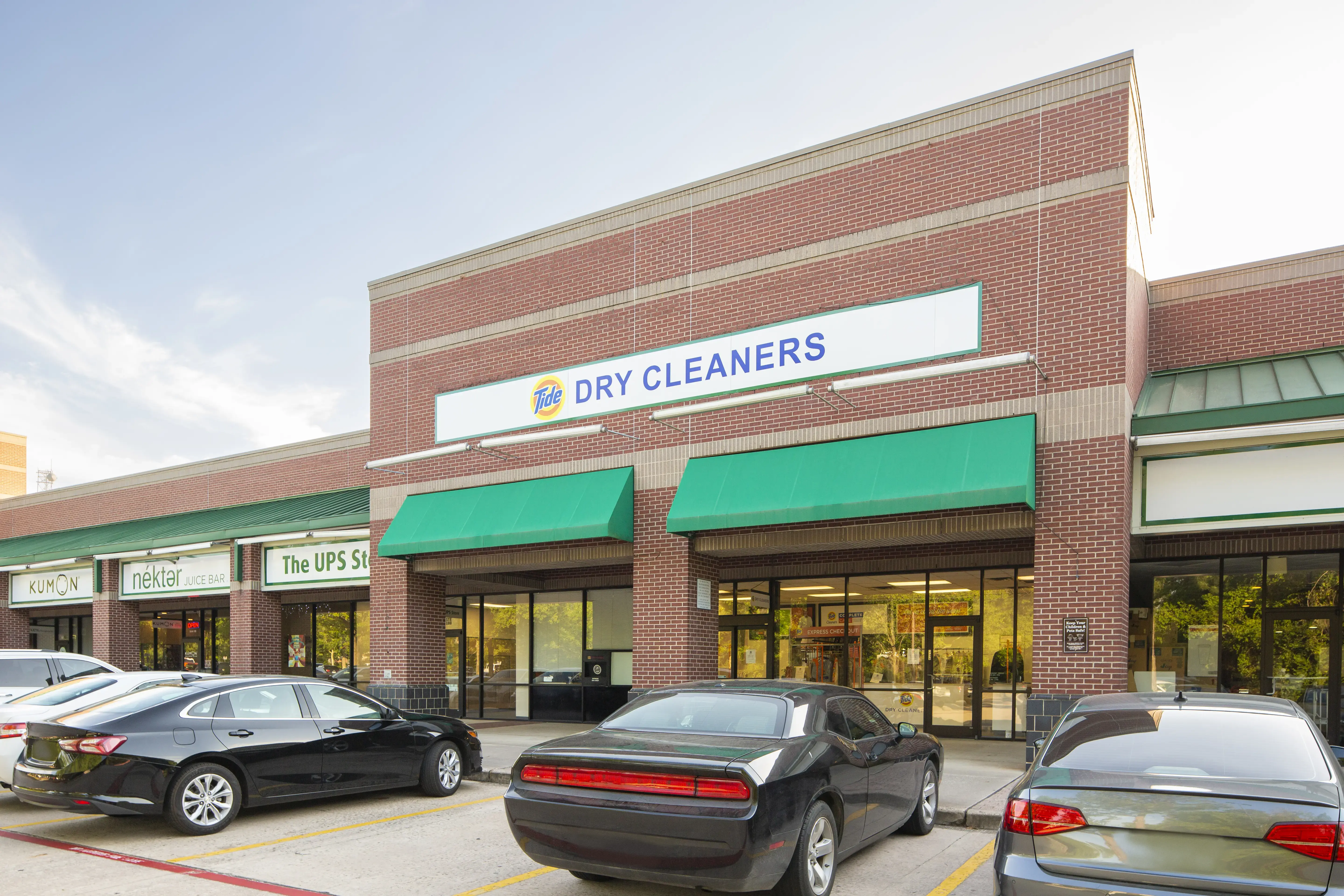 Tide Cleaners thumbnail 1