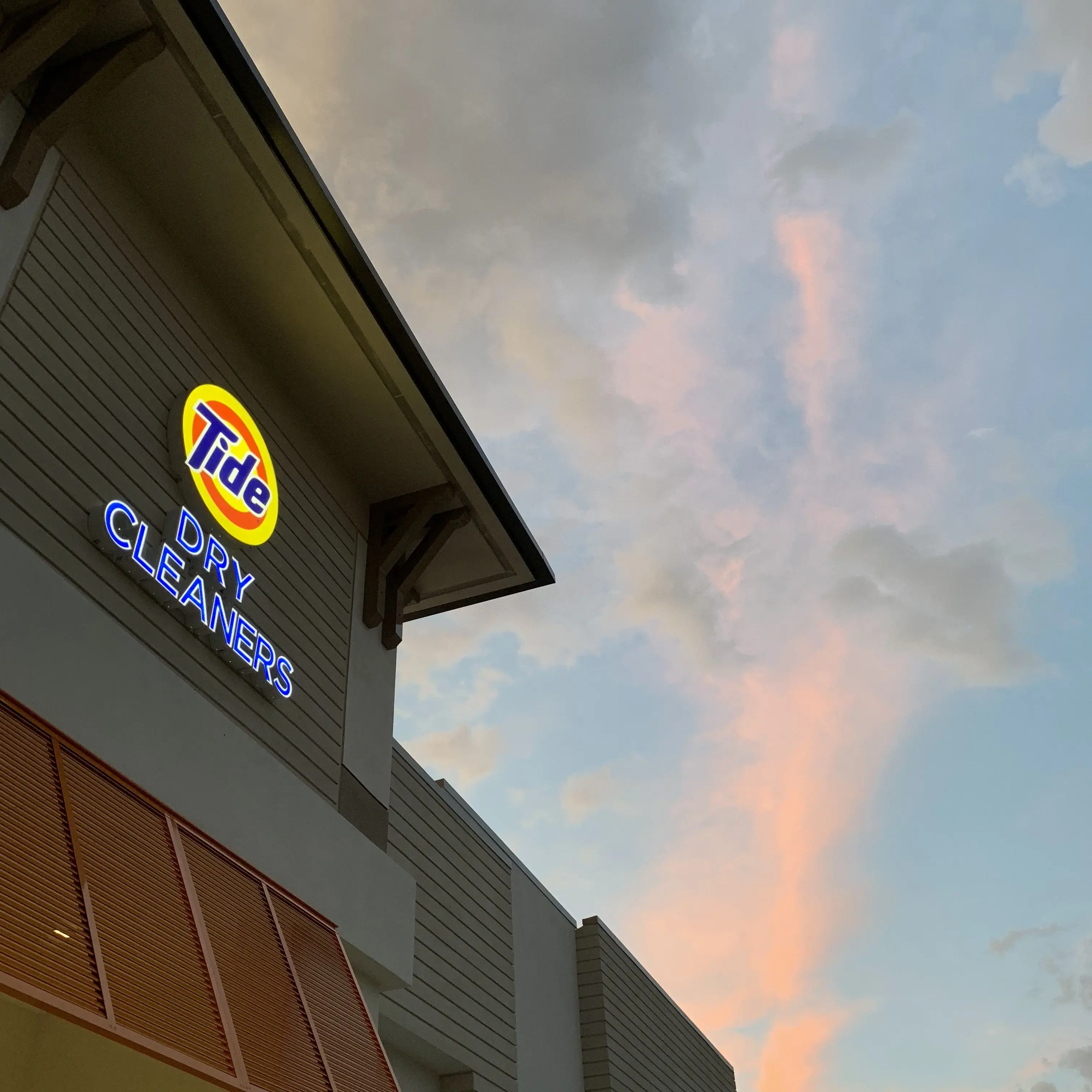 Tide Cleaners - Image 7