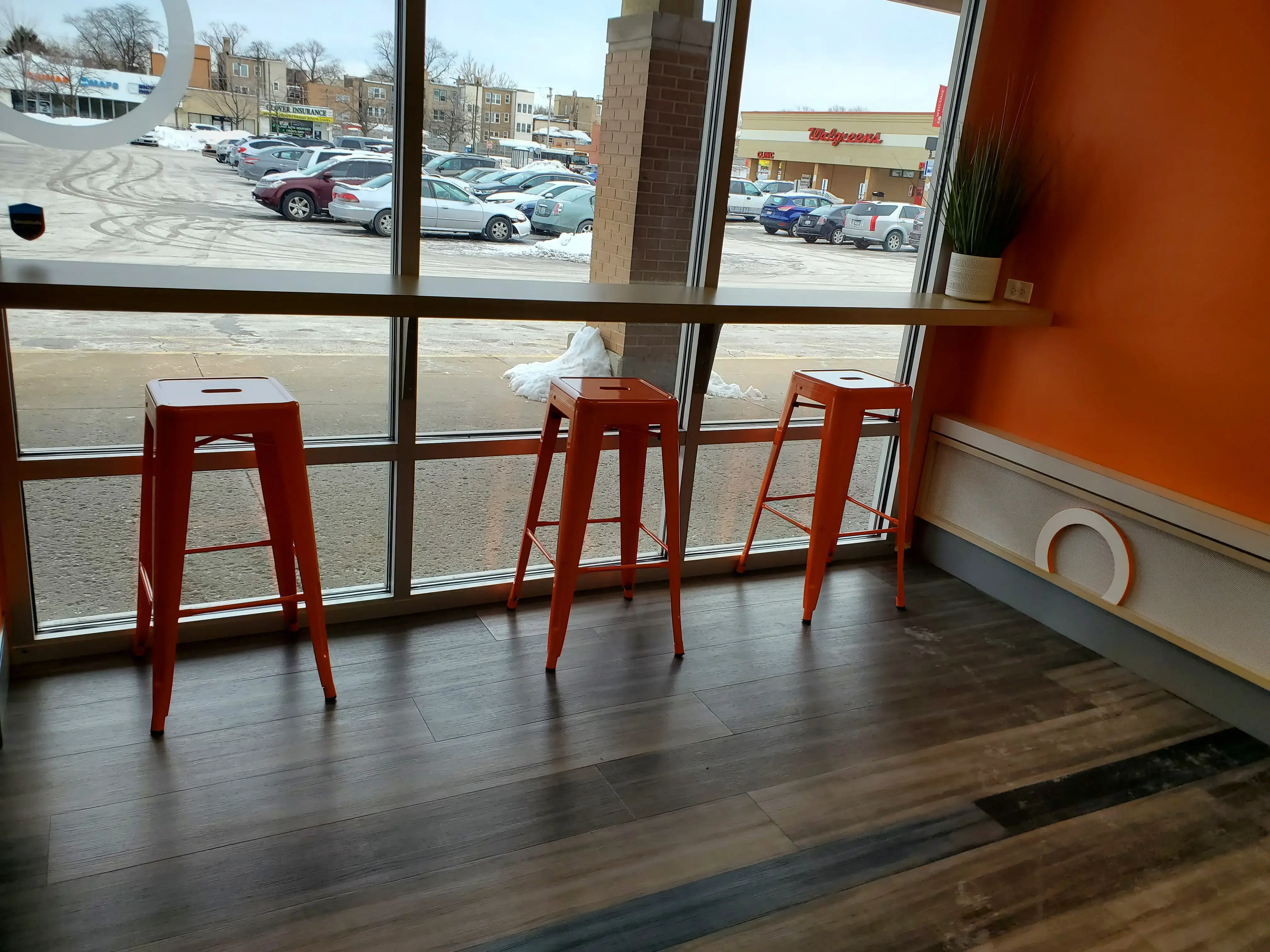 Tide Laundromat - Image 18