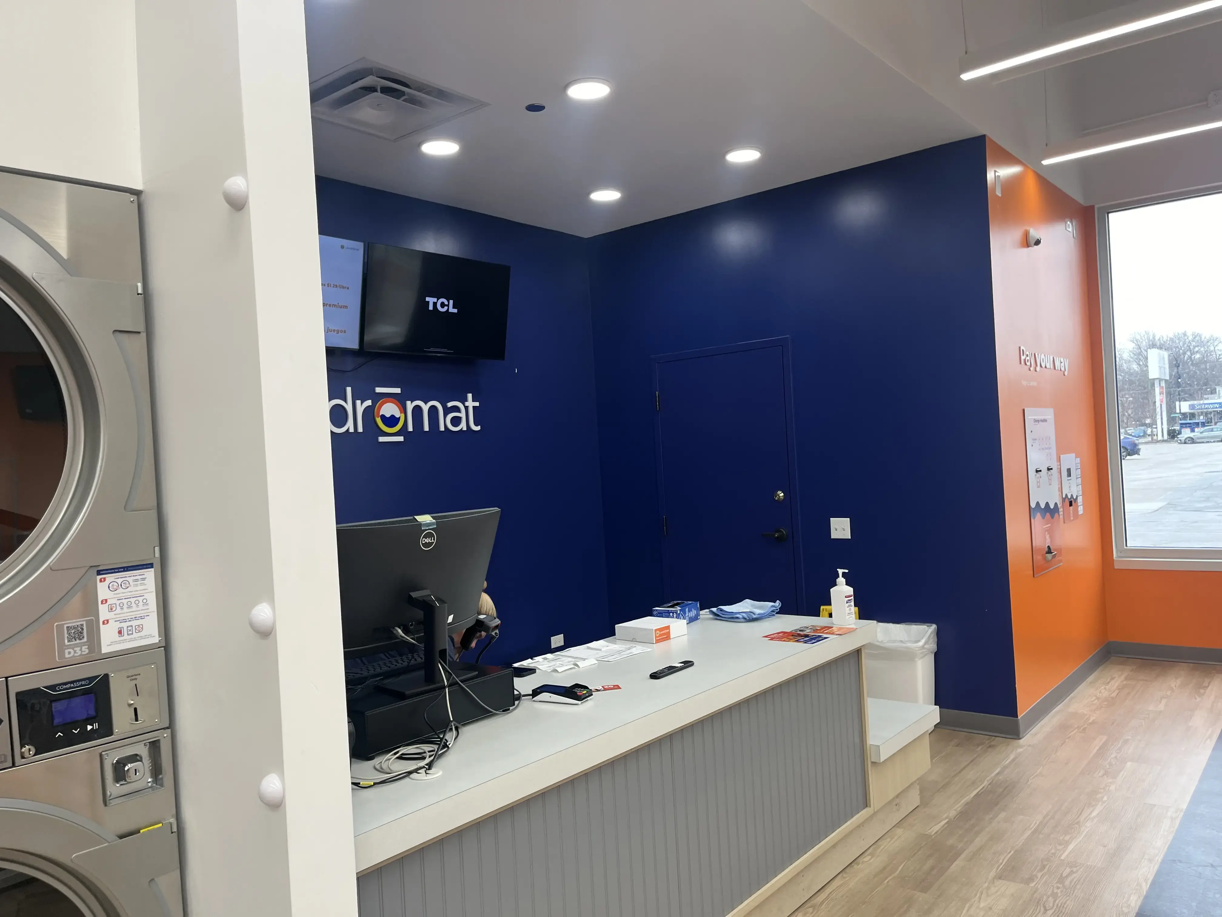 Tide Laundromat thumbnail 9