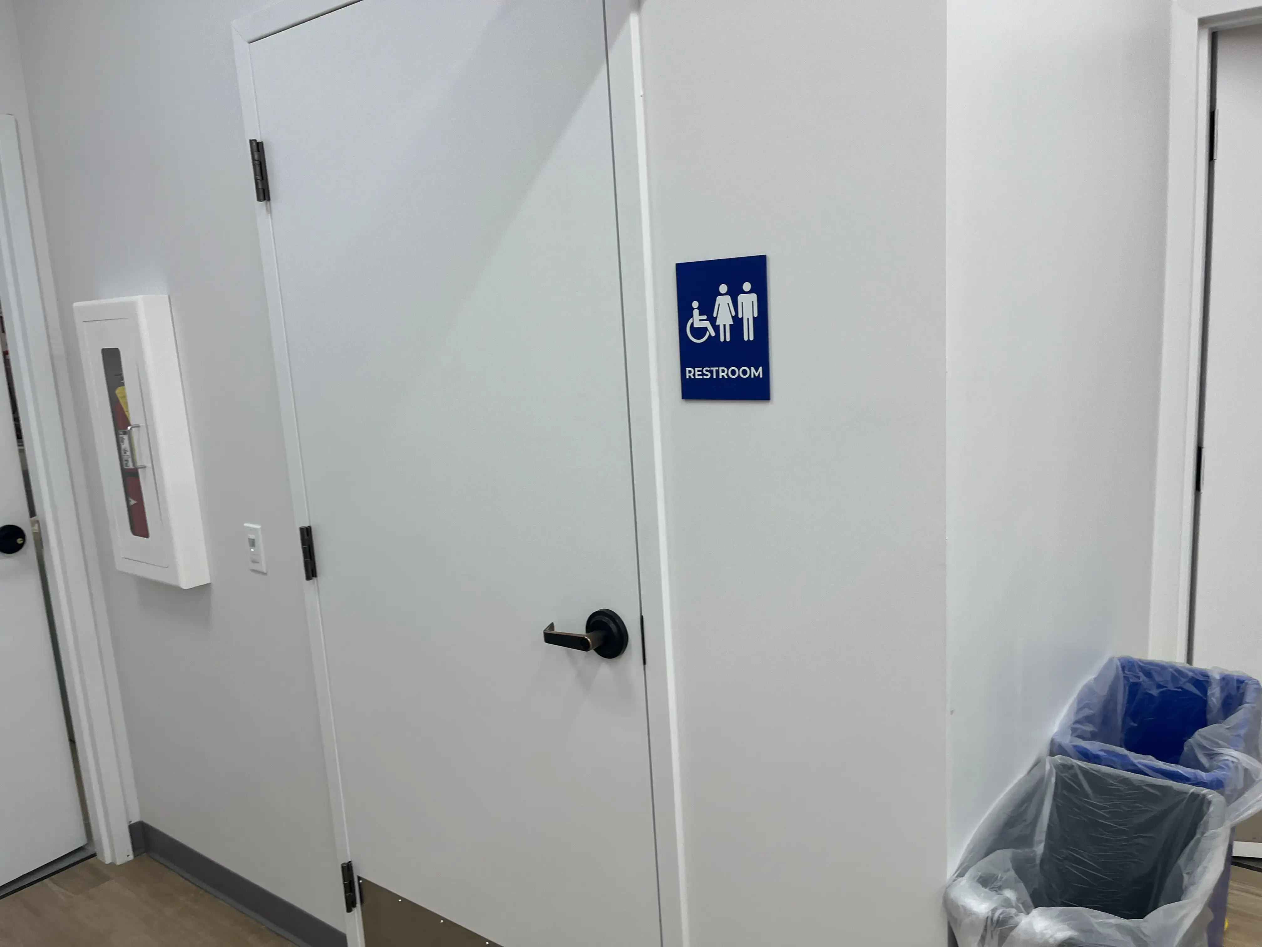 Tide Laundromat - Image 14