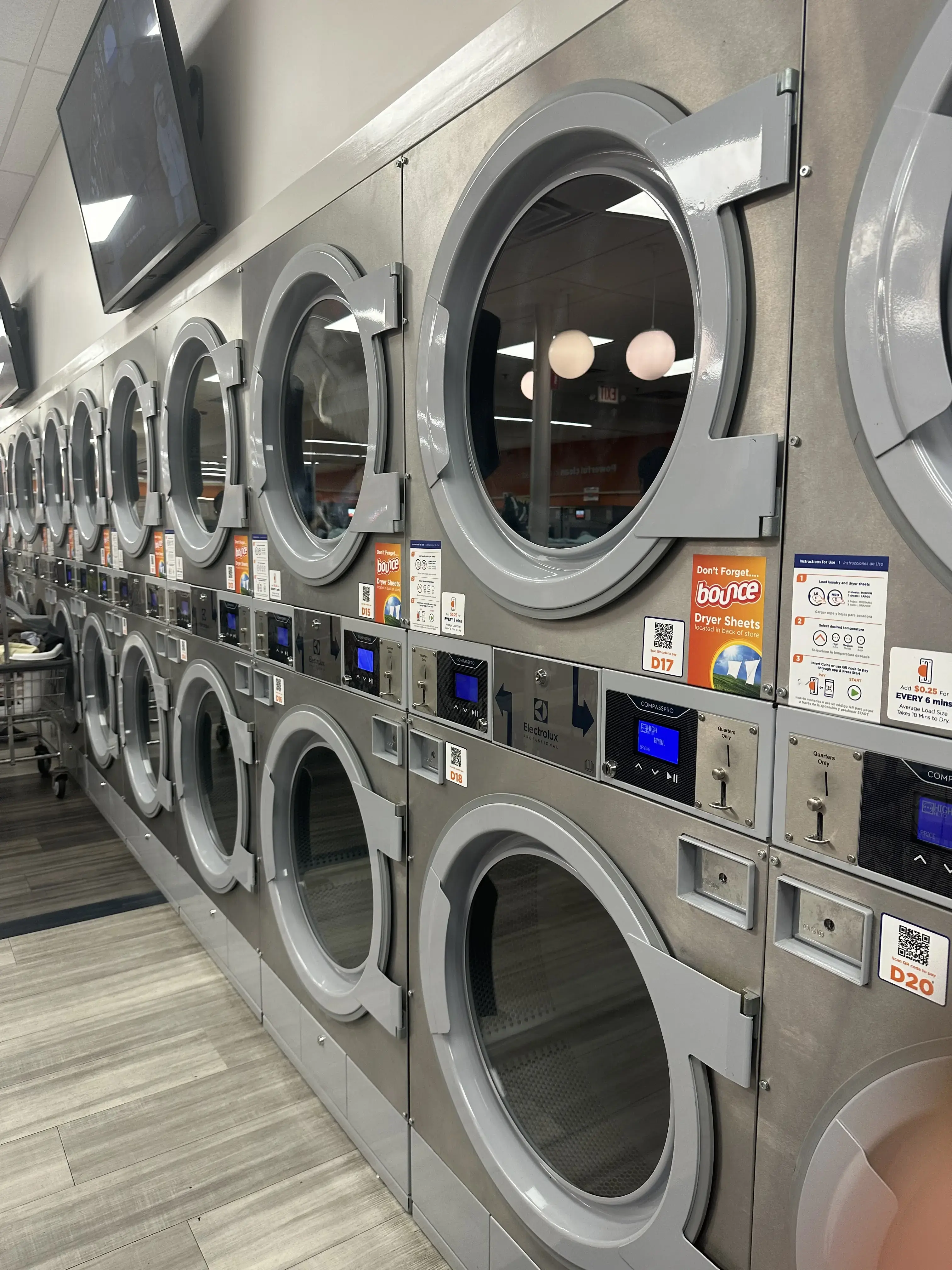 Tide Laundromat thumbnail 9