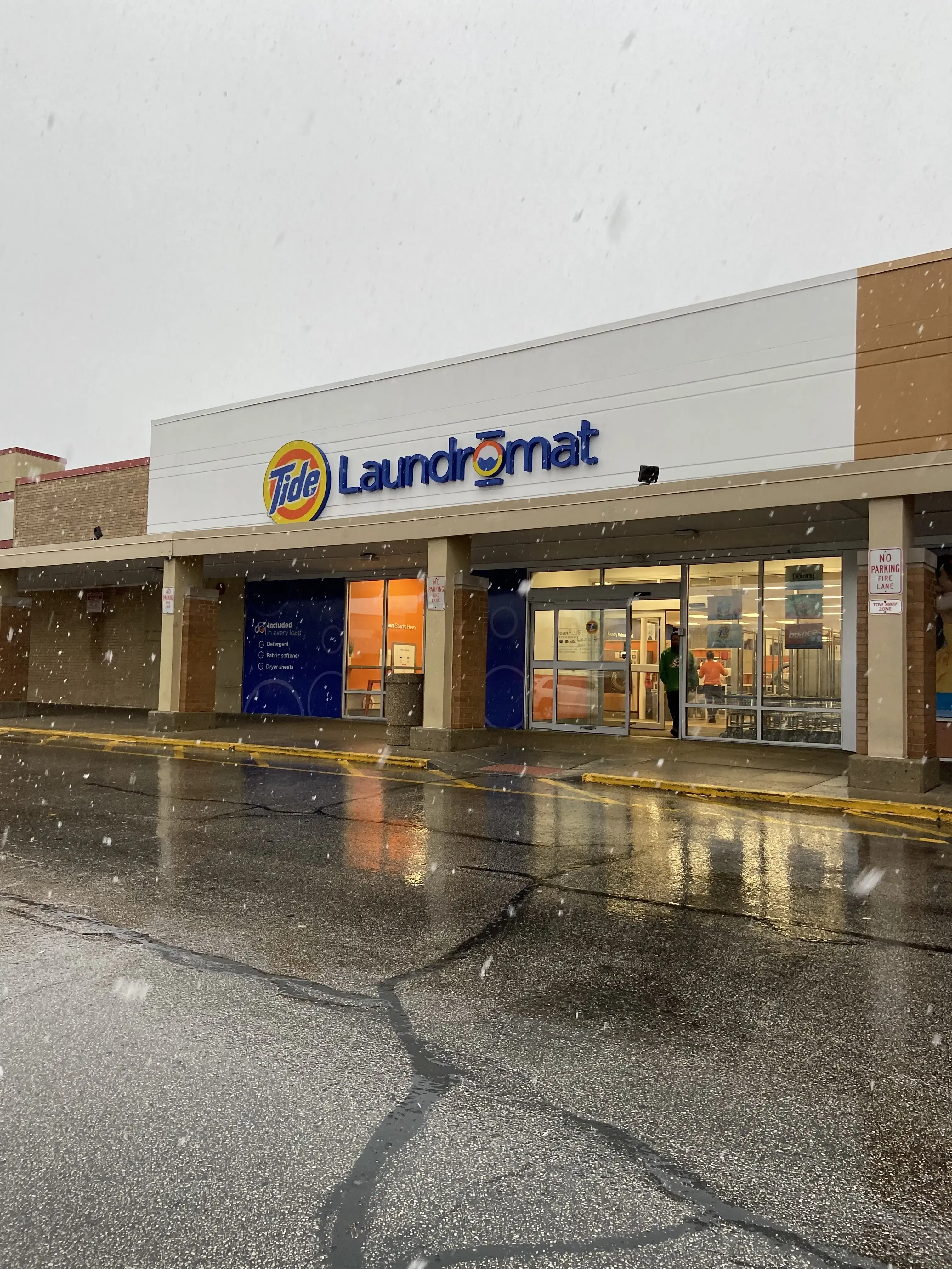 Tide Laundromat thumbnail 3