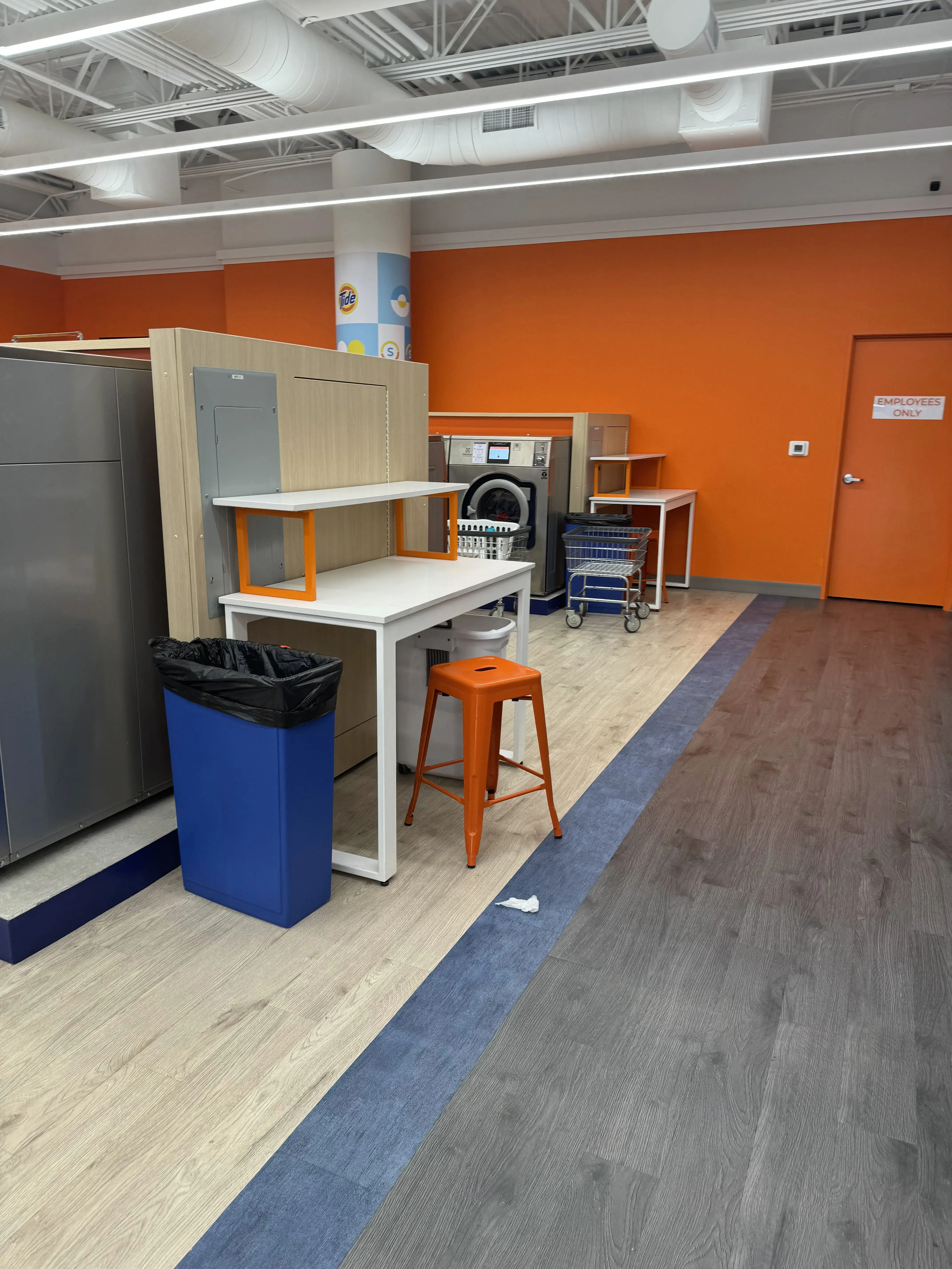 Tide Laundromat - Image 10