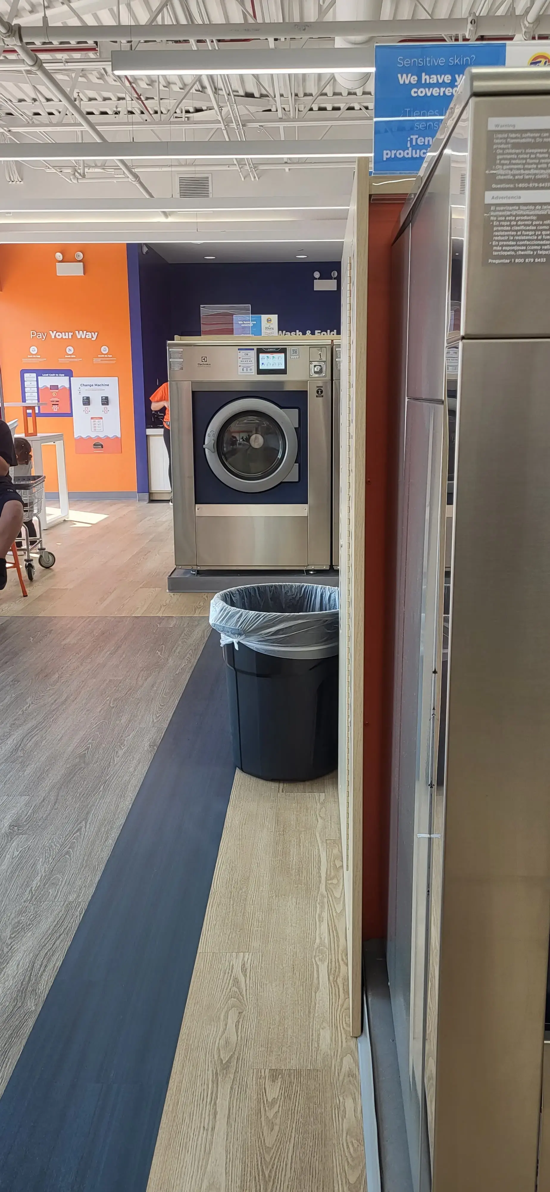 Tide Laundromat thumbnail 18
