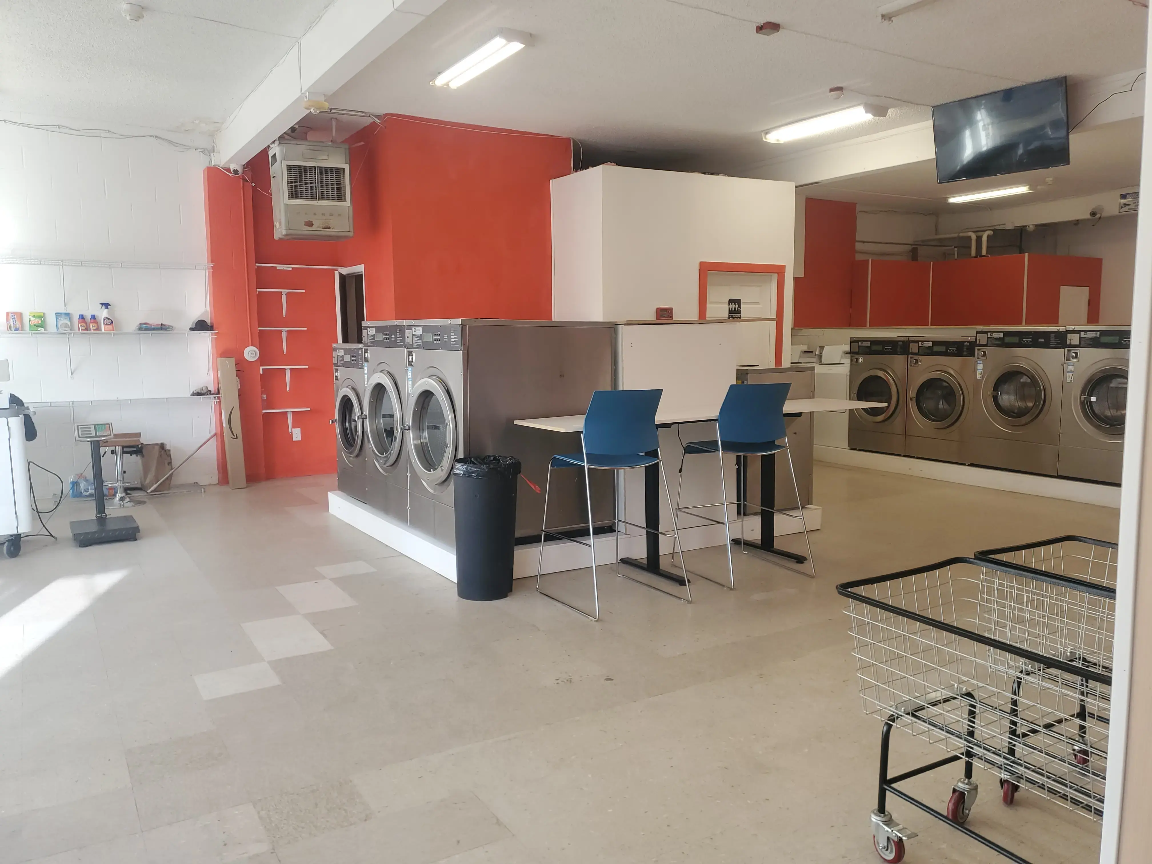 Tide Laundry - Image 2