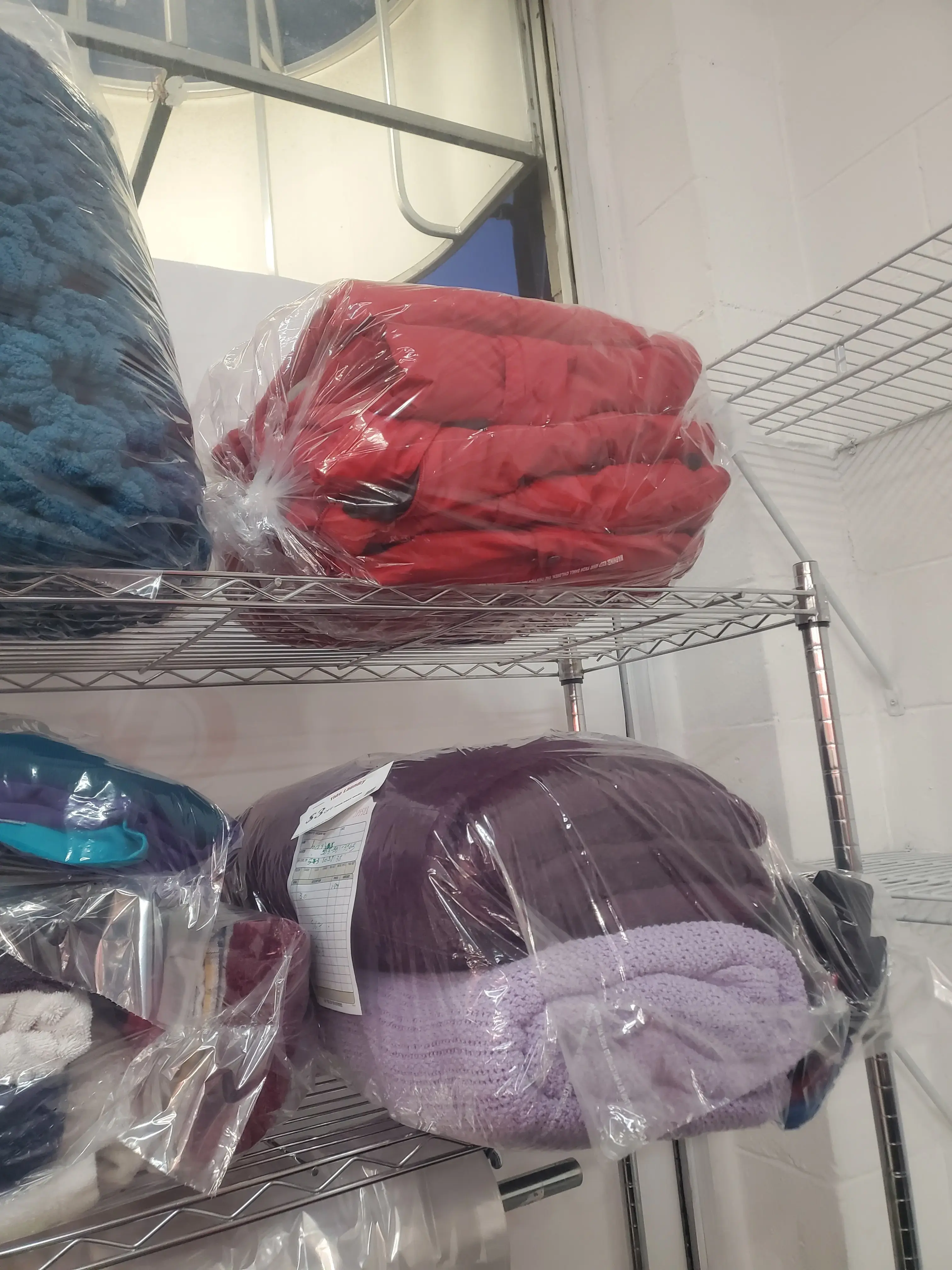 Tide Laundry - Image 13