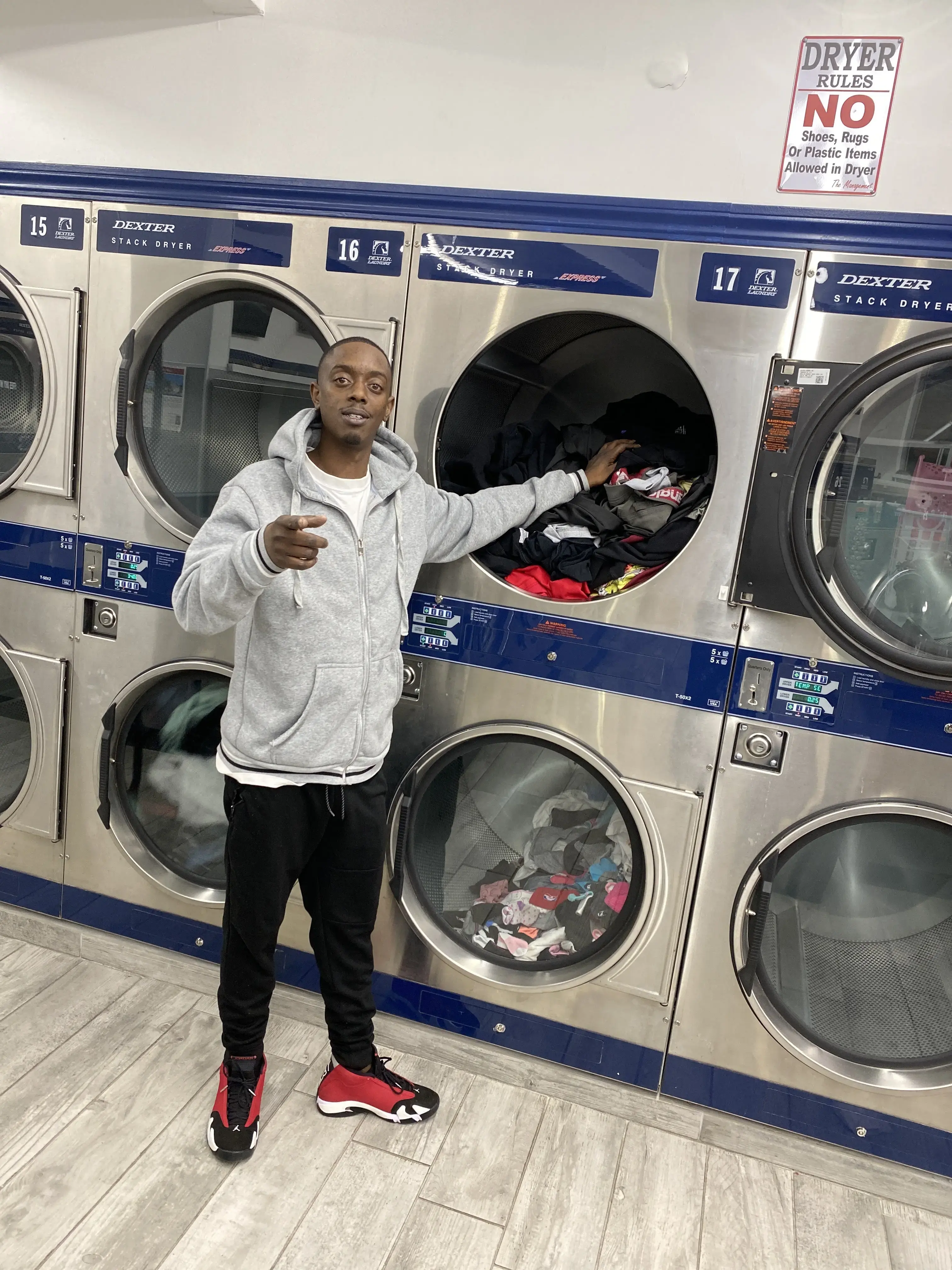 Tidy Wash Coin Laundry - Image 20