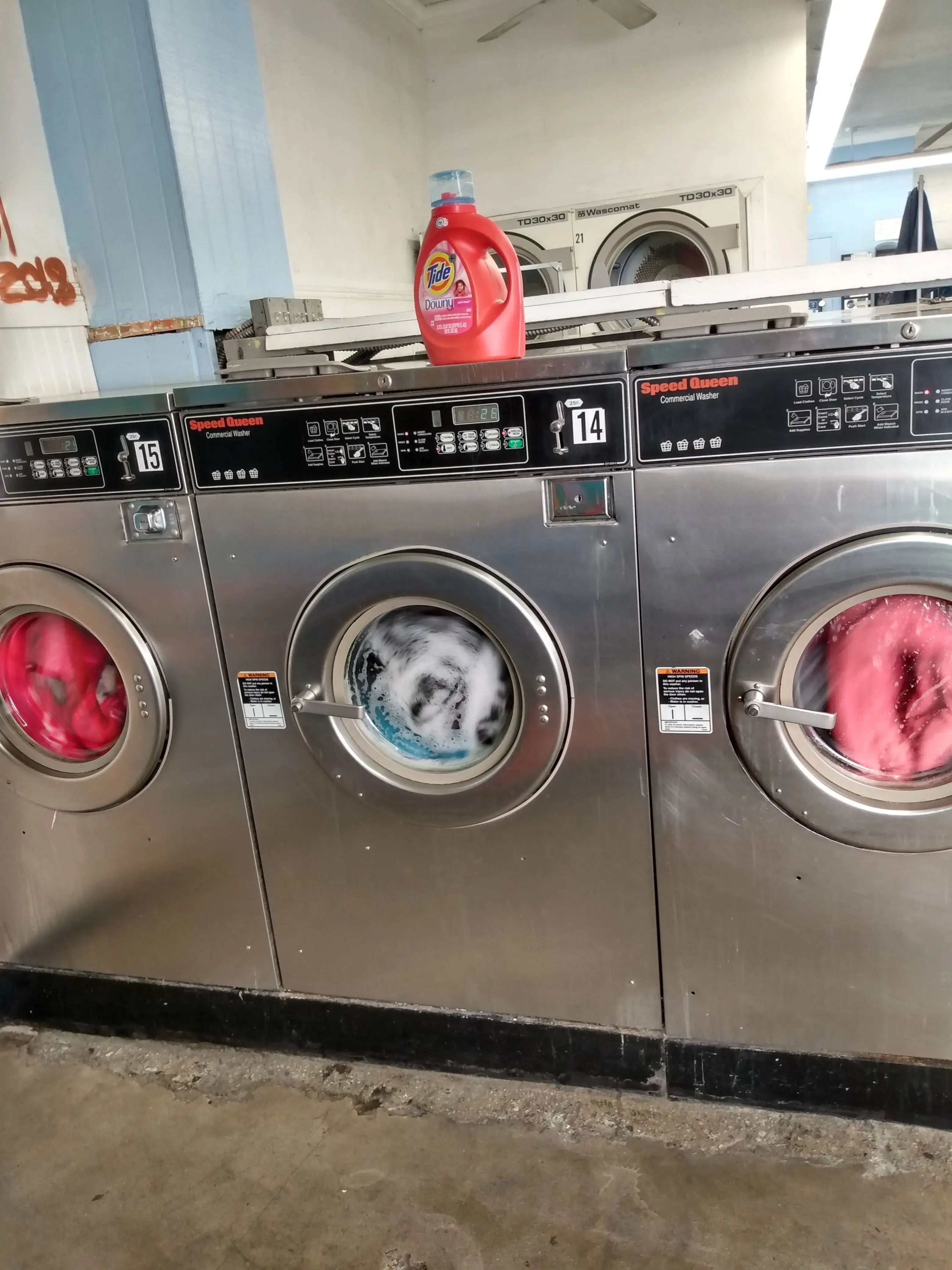 Tiffany's Laundry thumbnail 13