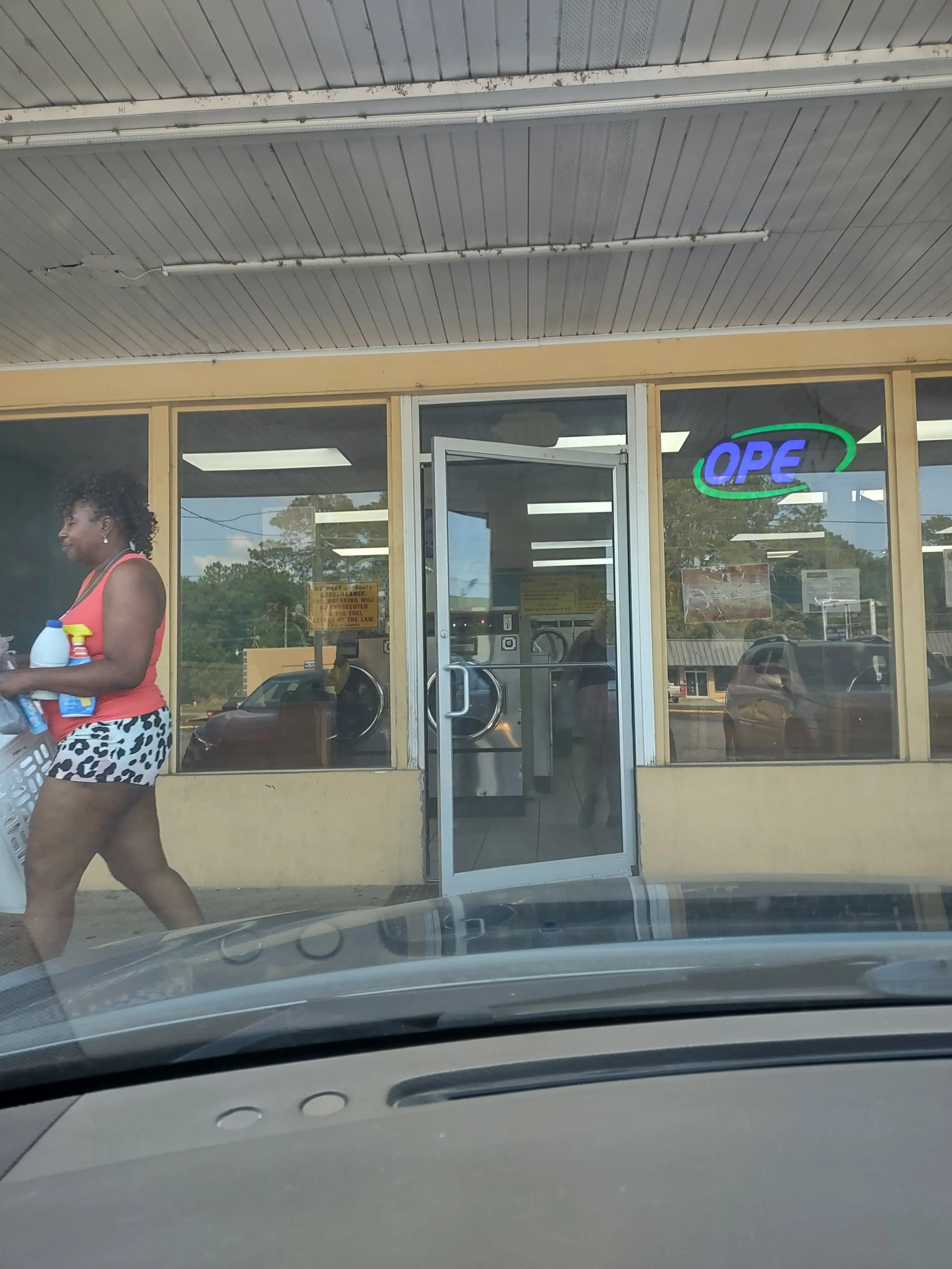 Tift Coin Laundry - Image 7