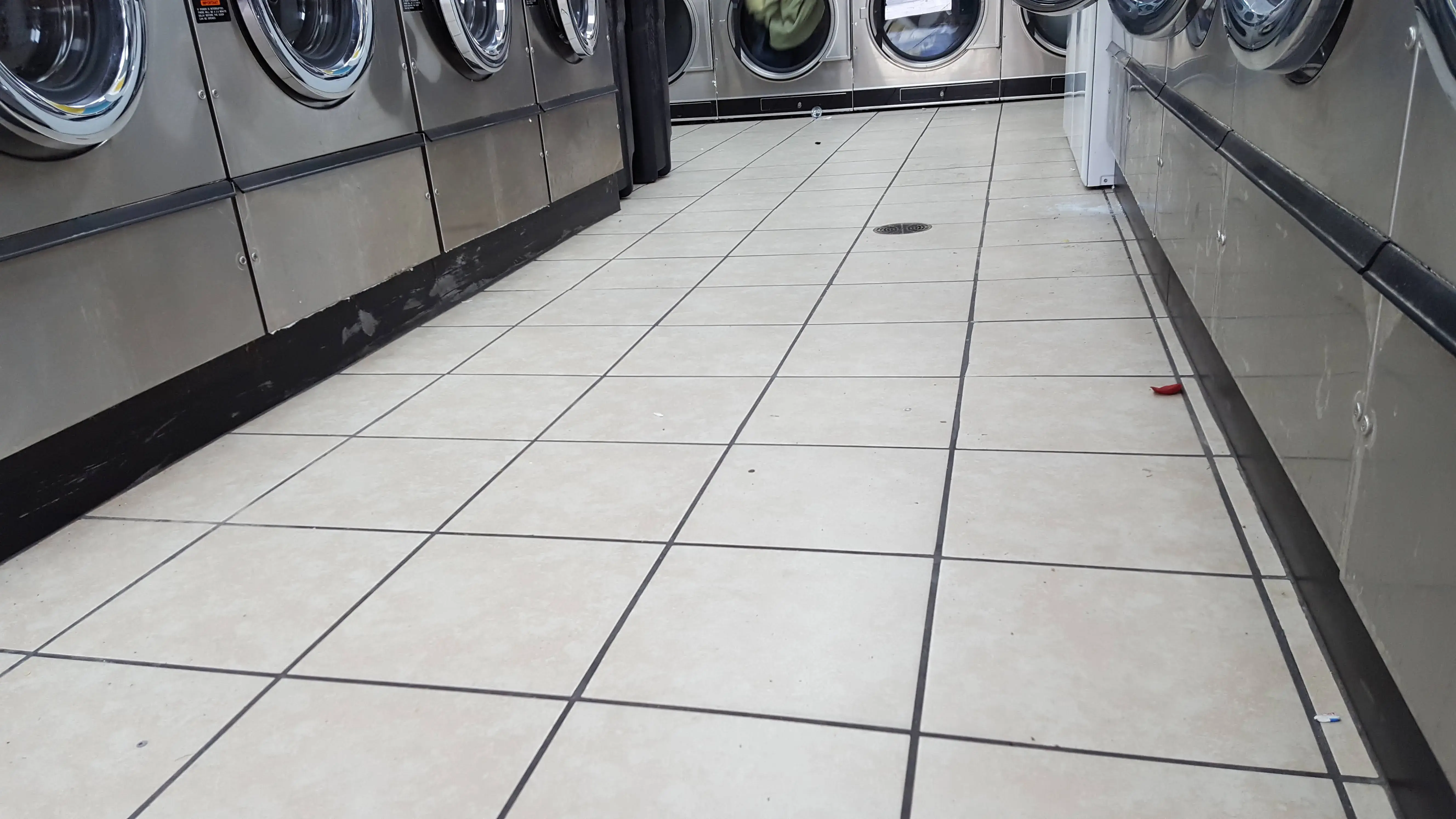 Tift Coin Laundry - Image 6