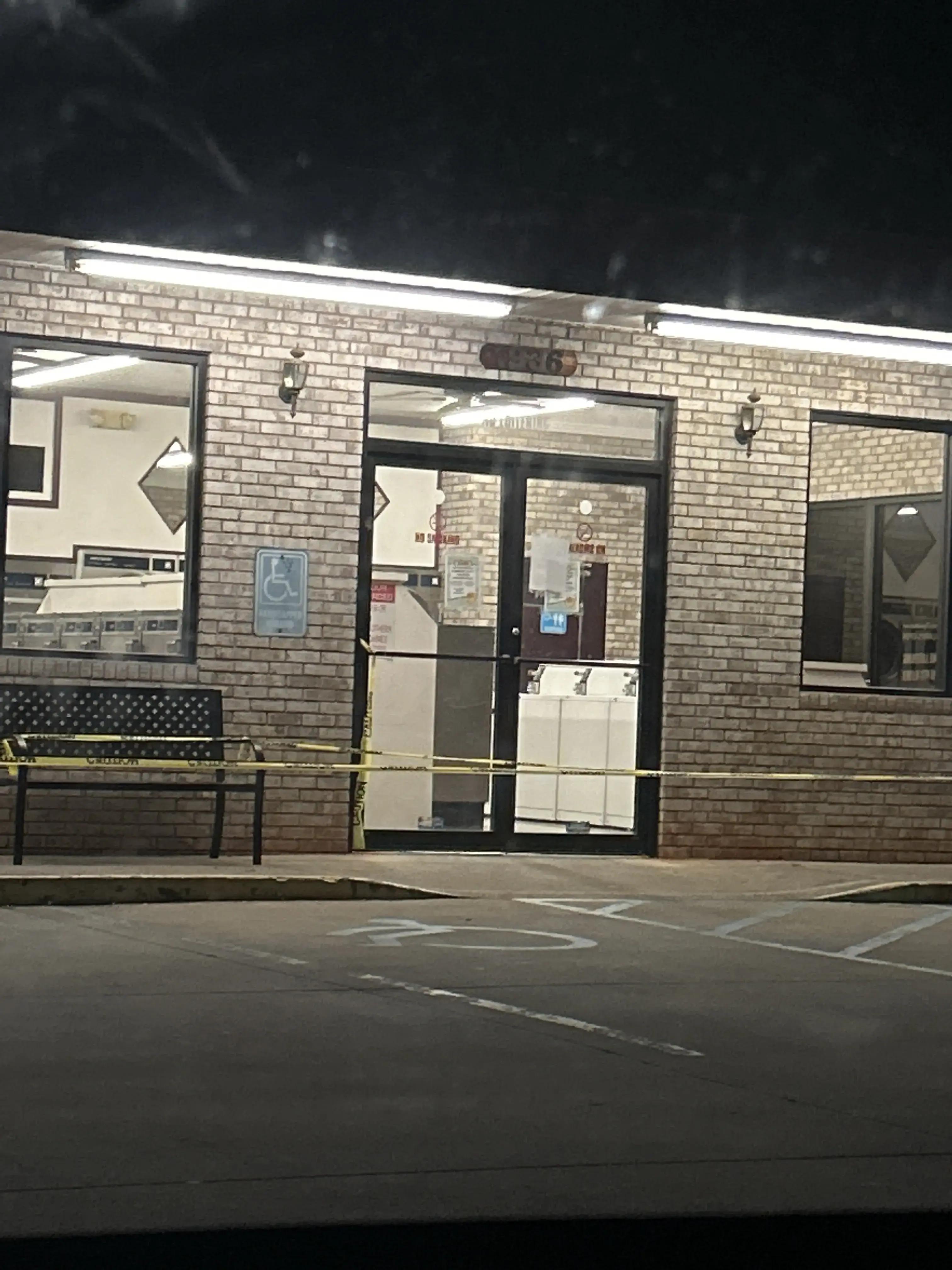 Tiger Wash Central Laundromat & Car Wash - Image 3