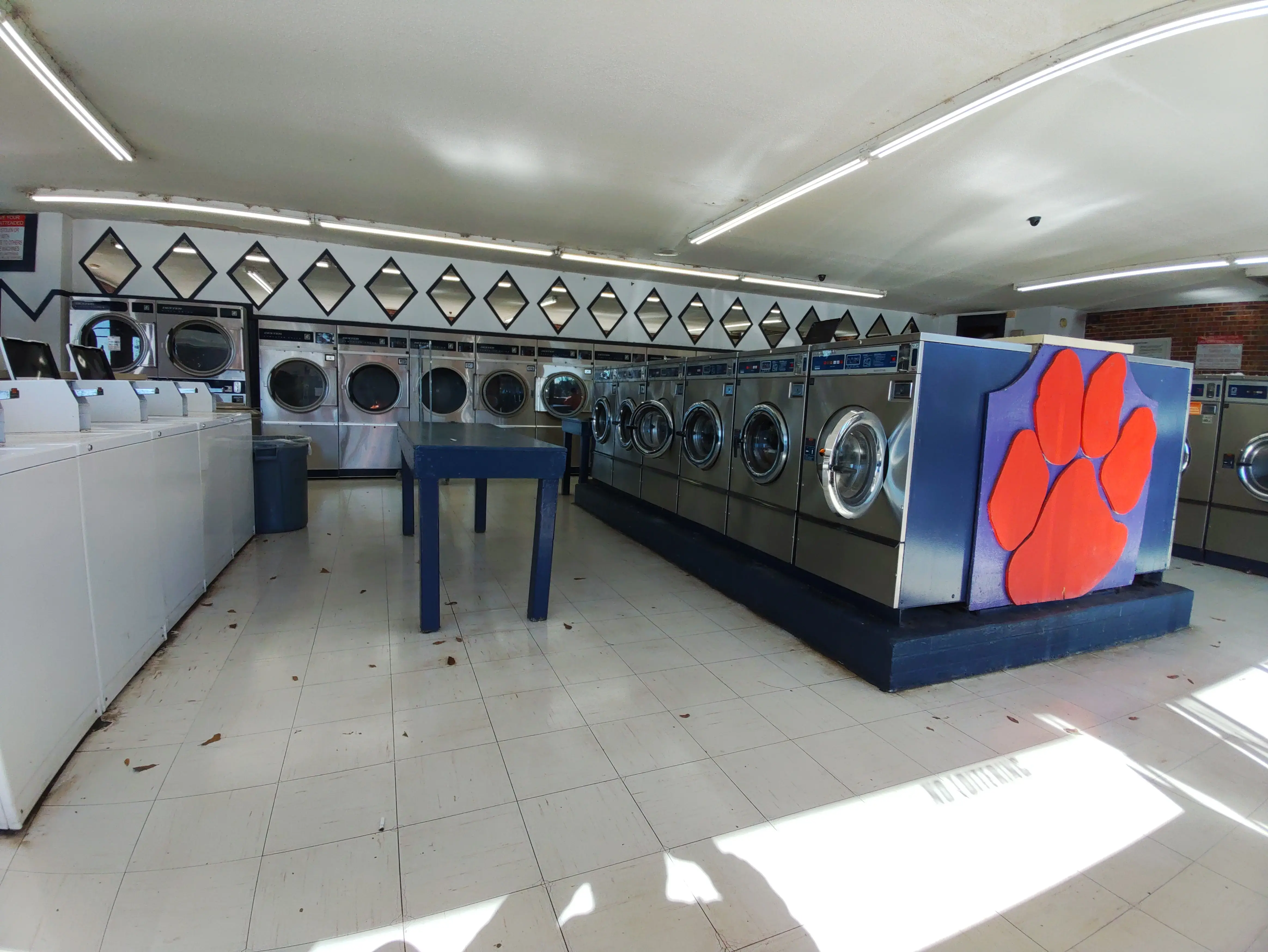 Tiger Wash Clemson Laundromat & Car Wash - Image 2