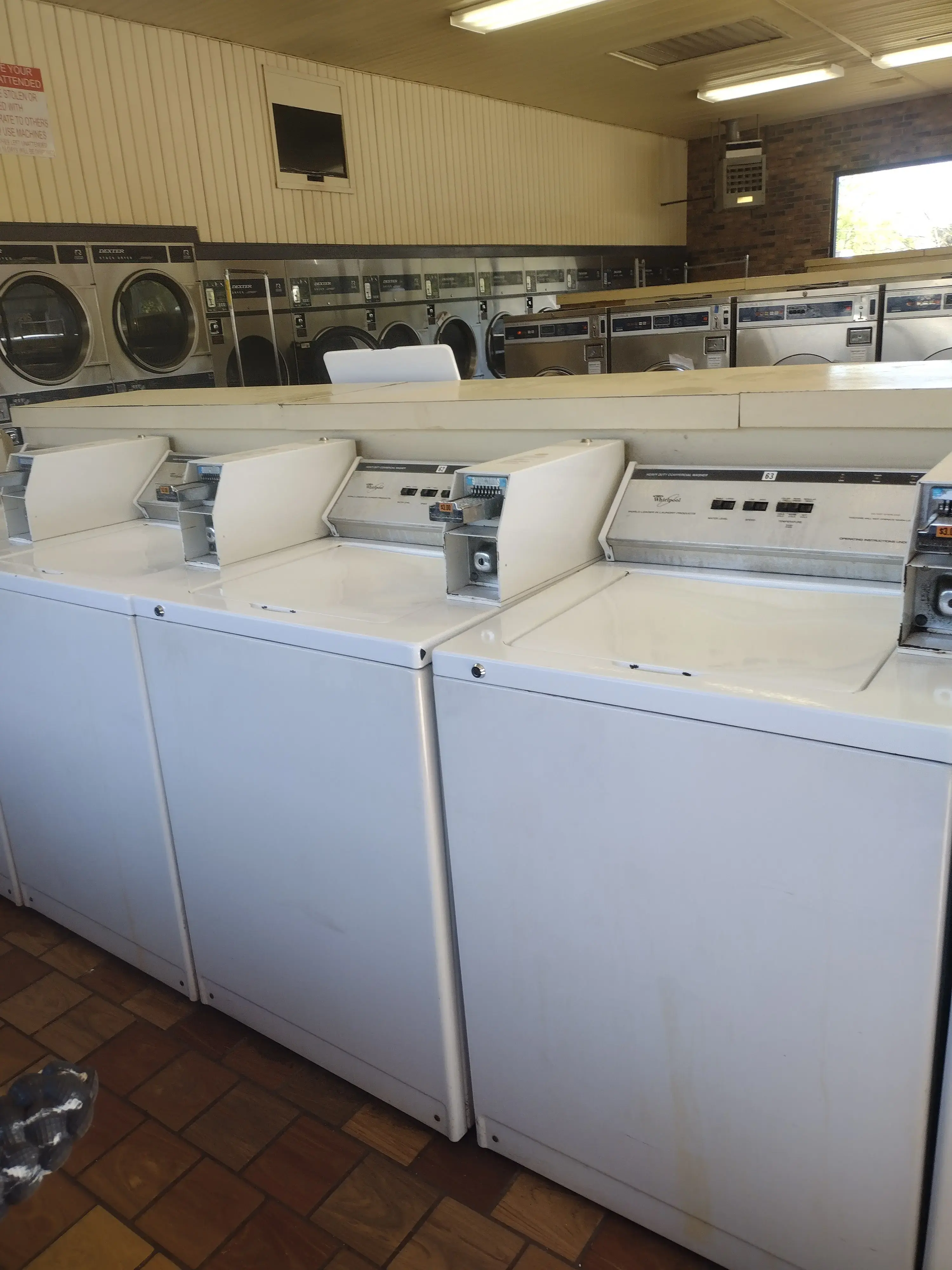 Tiger Wash Pendleton Laundromat & Car Wash thumbnail 10