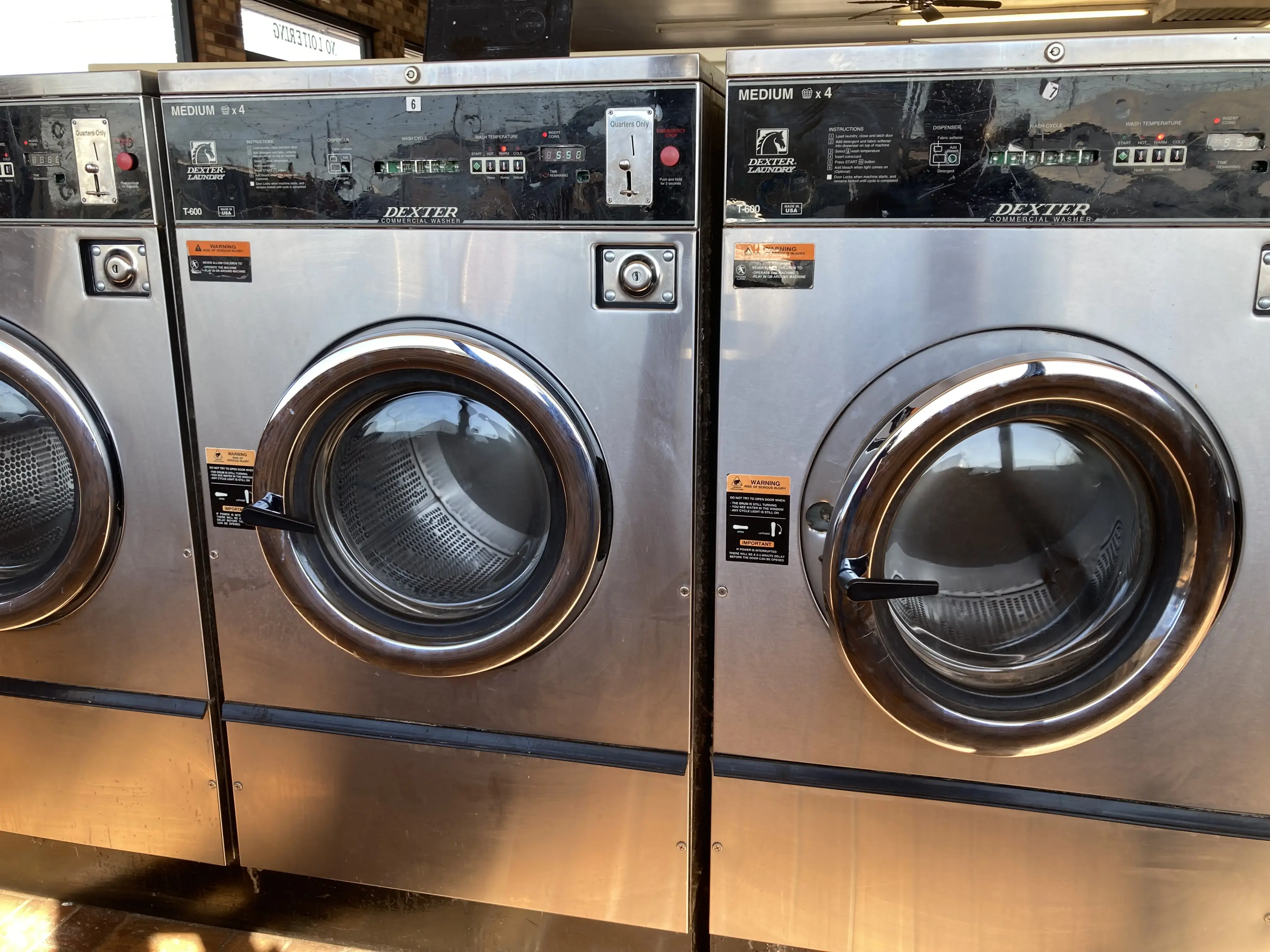 Tiger Wash Seneca Laundromat & Car Wash thumbnail 15