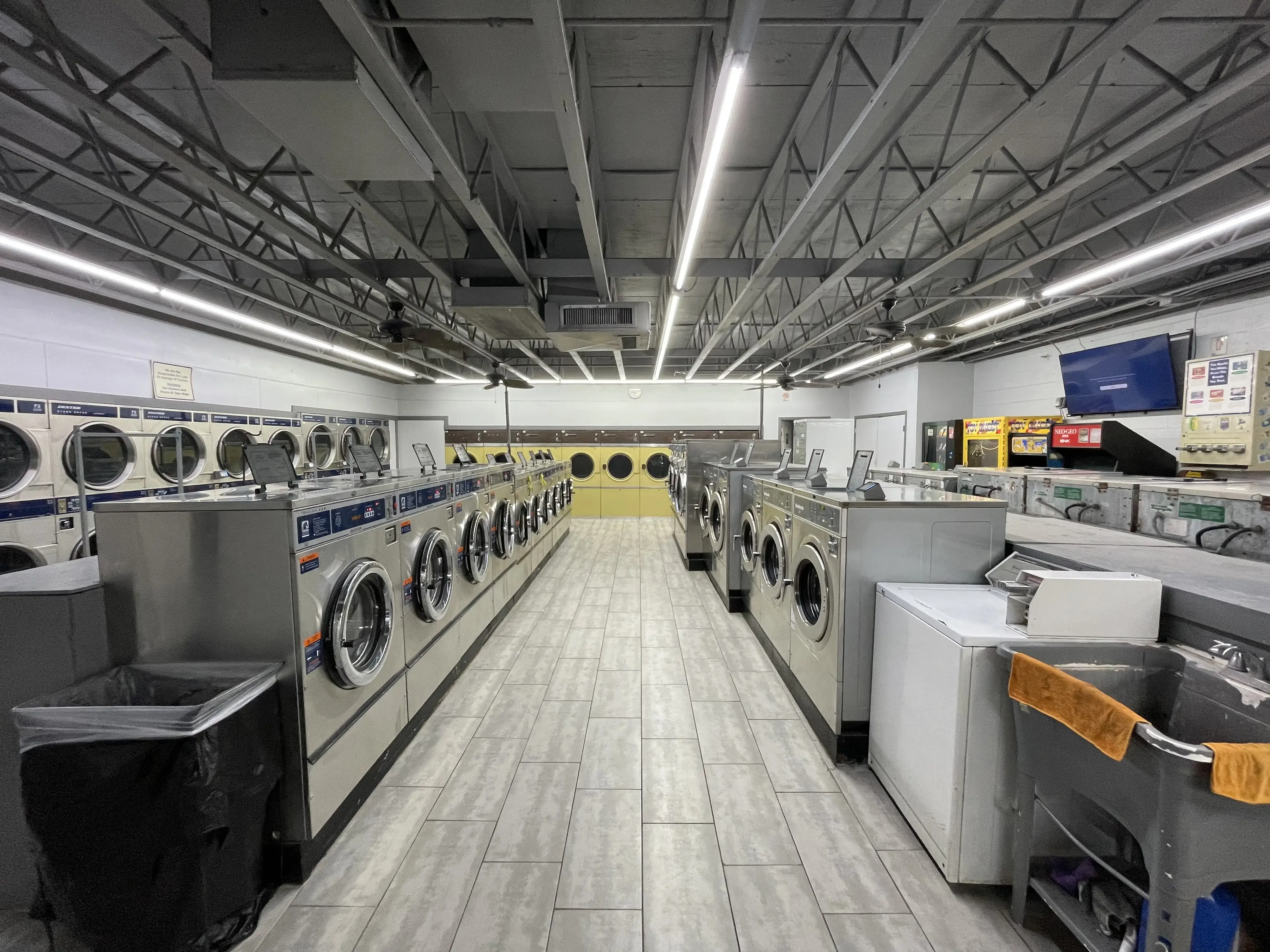 Timberoaks Wash & Dry - Image 2