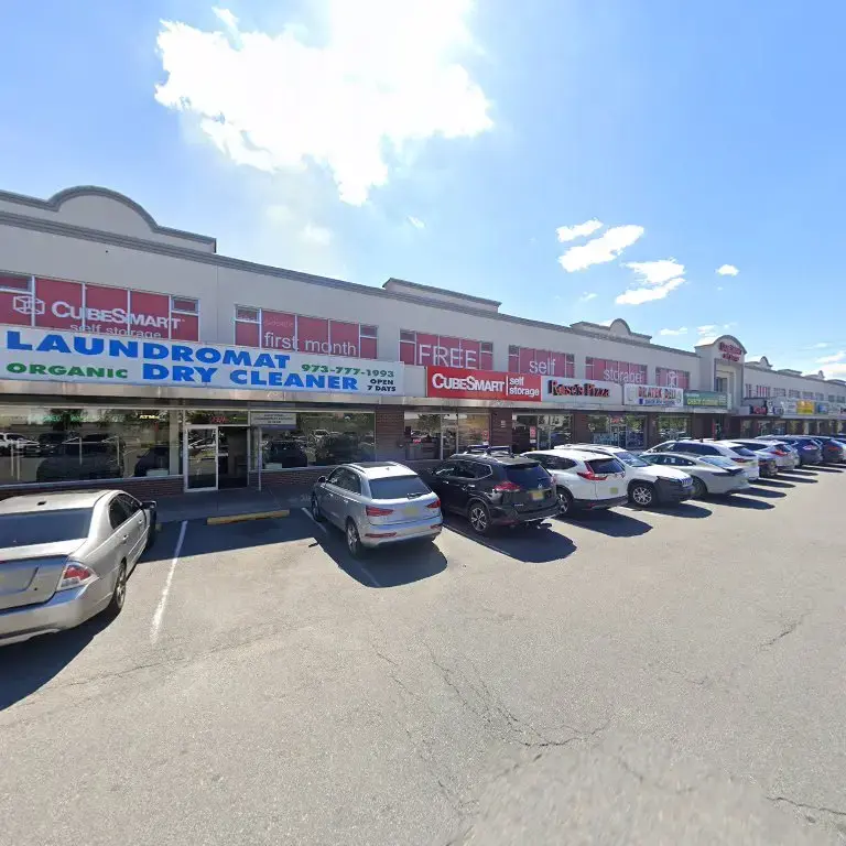 Time To Wash Laundromat - Image 9