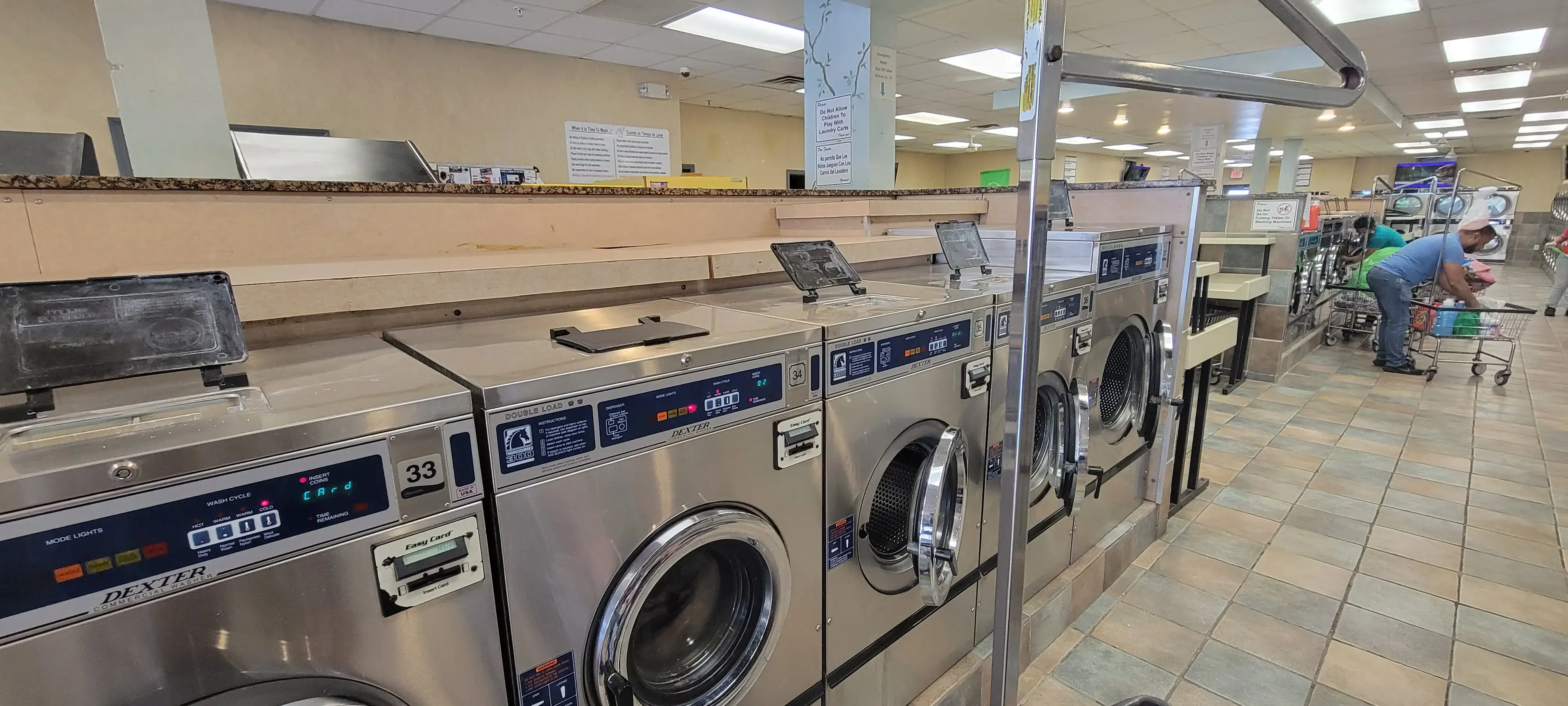 Time To Wash Laundromat thumbnail 7