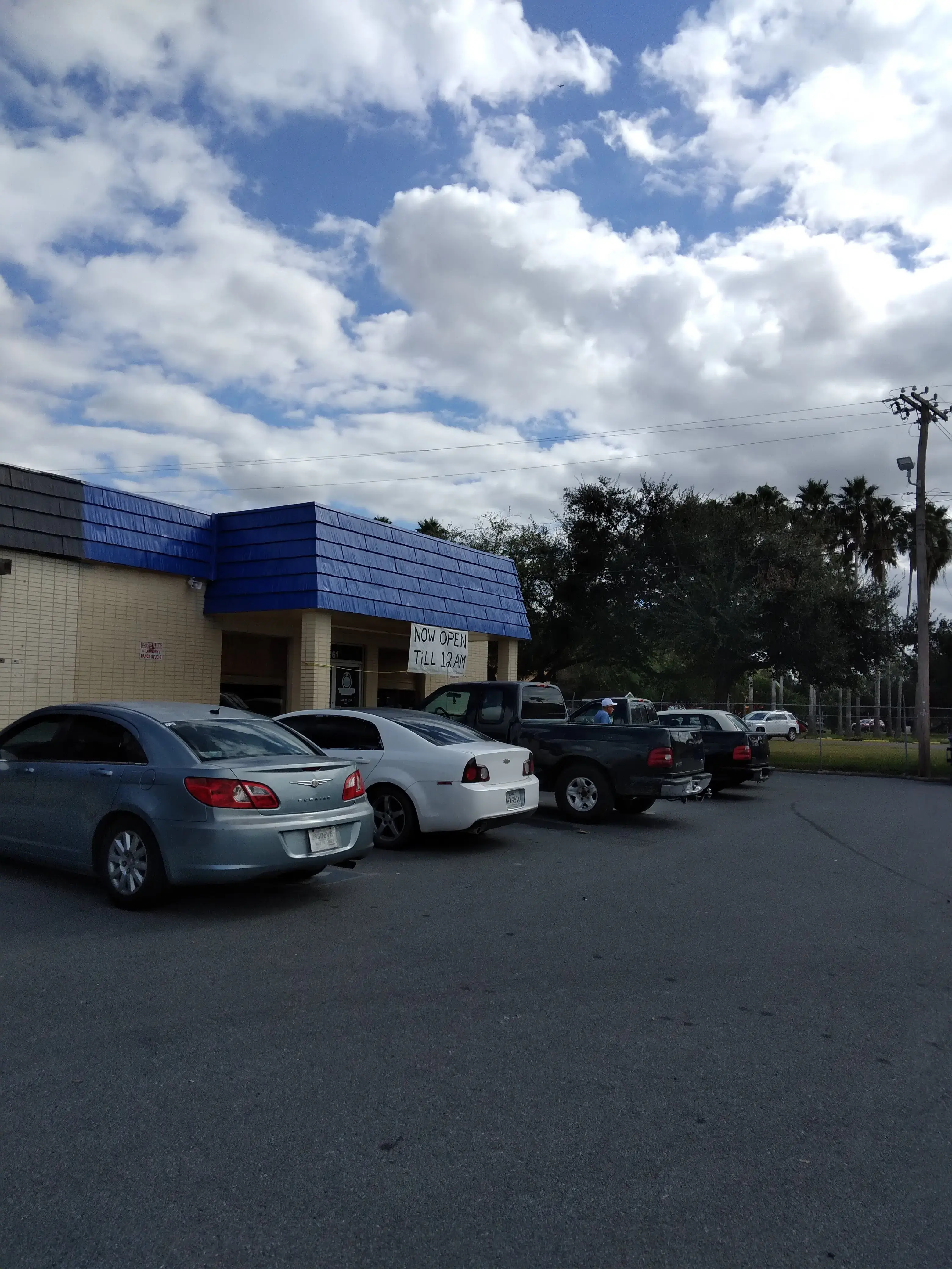 Time2Wash Laundromat - Image 6