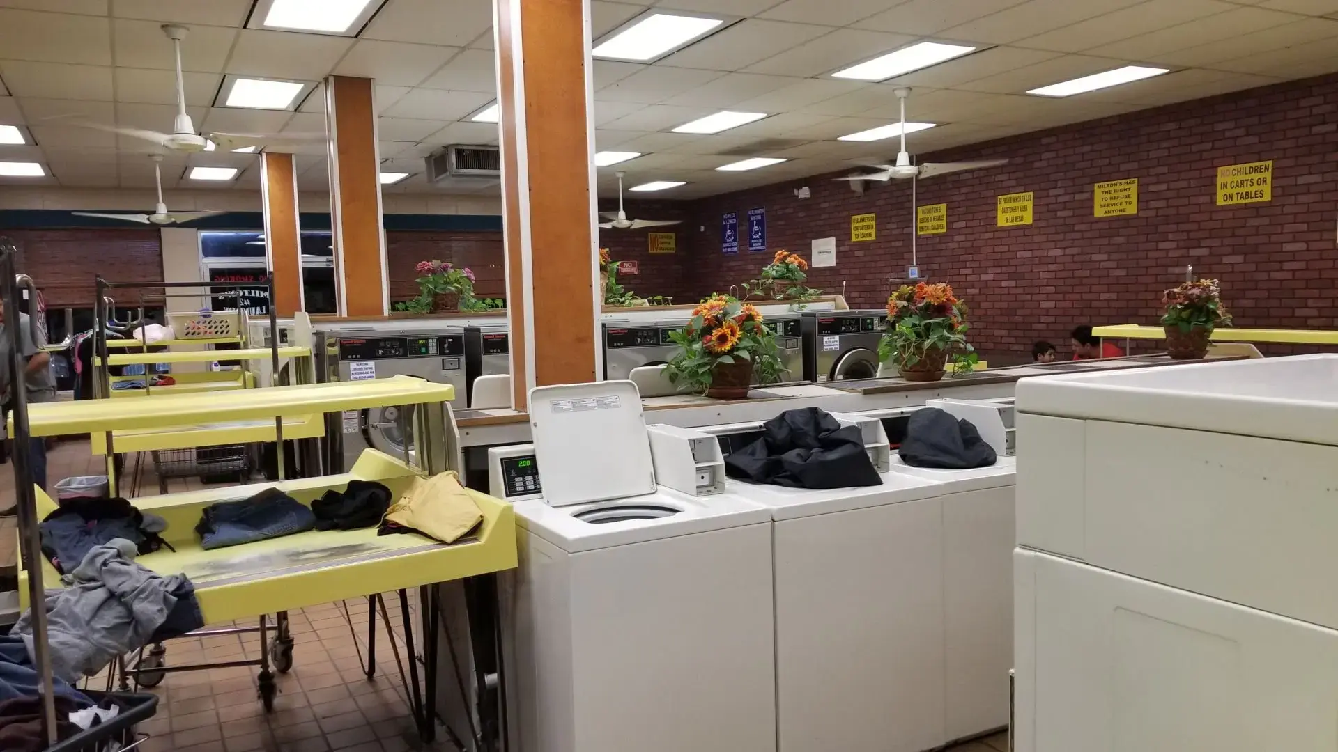 Time2Wash Laundromat - Image 12