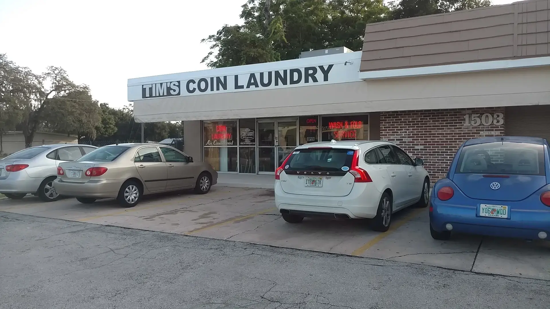 Tims Coin Laundry - Image 14