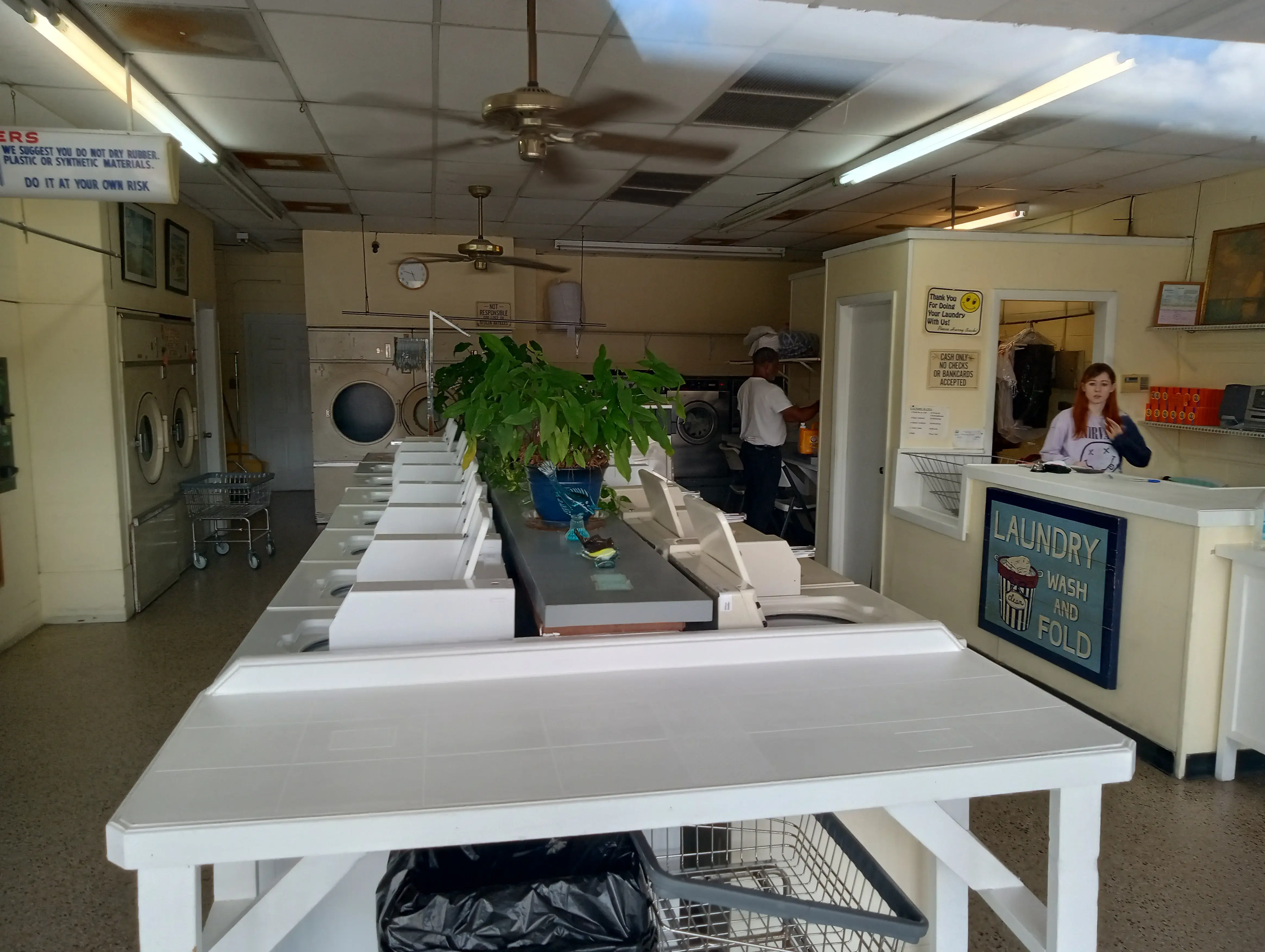 Tims Coin Laundry - Image 6