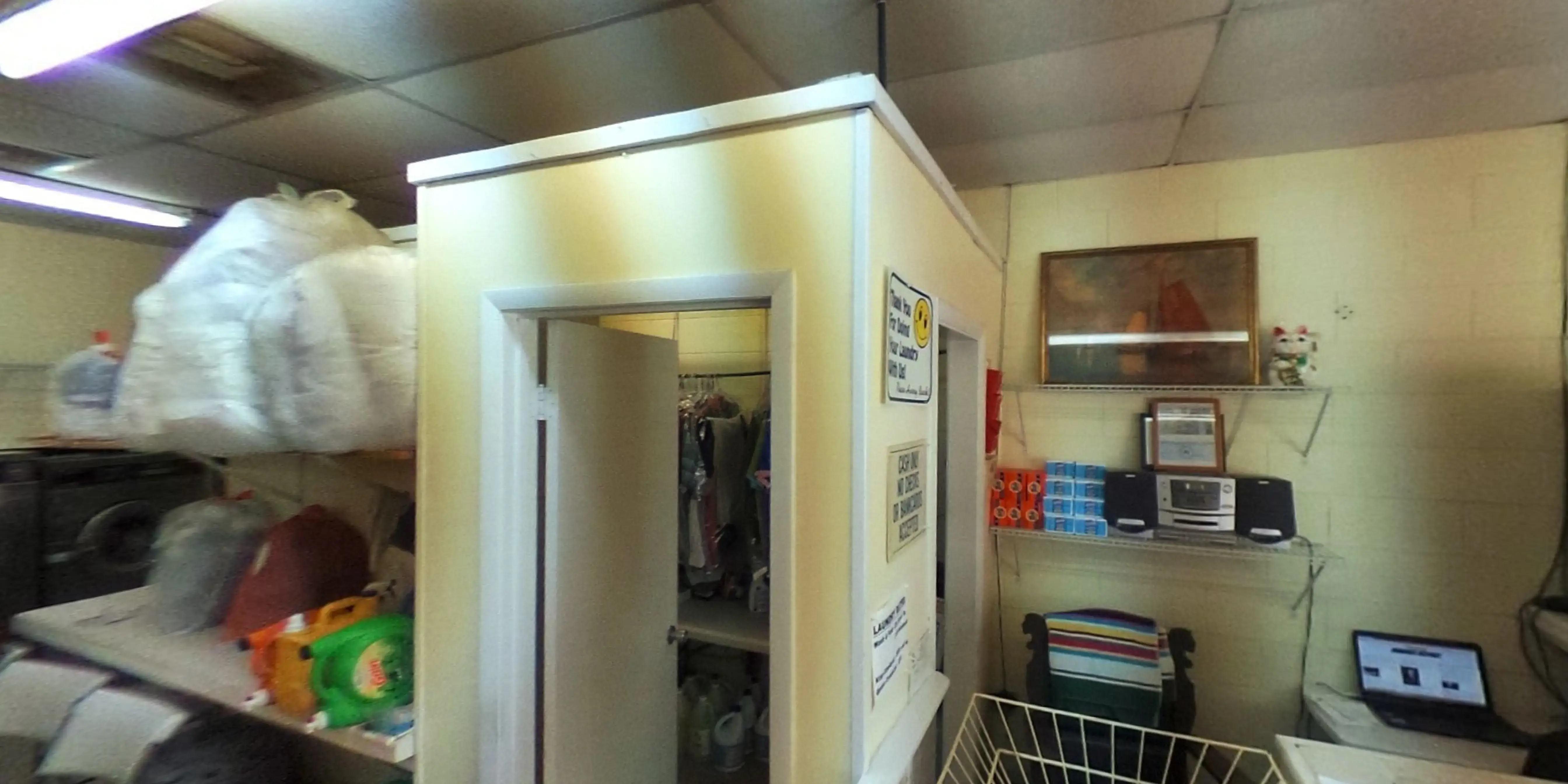 Tims Coin Laundry - Image 8