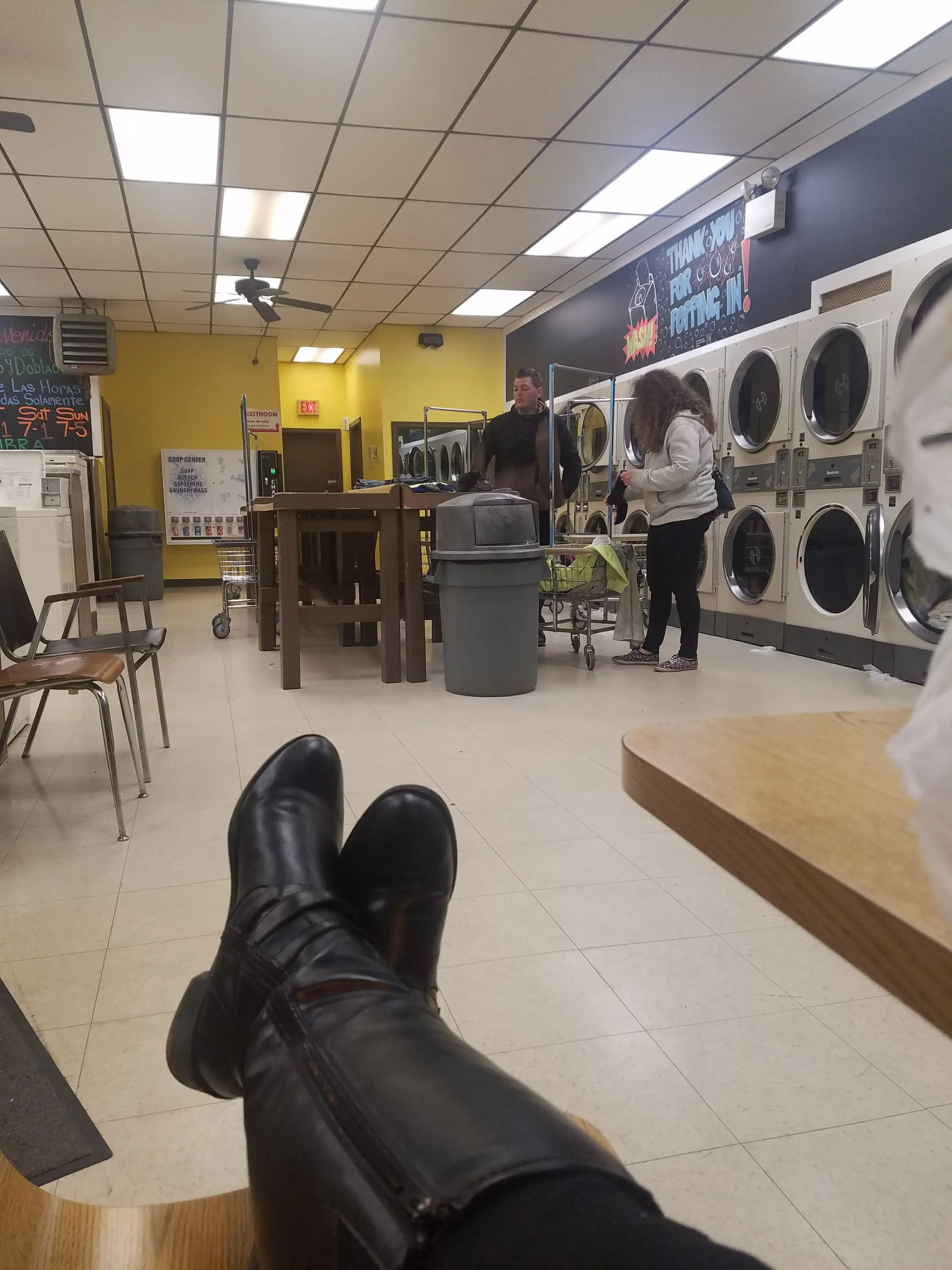 Tinee Bubbles Laundromat - Image 5