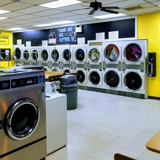 Tinee Bubbles Laundromat - Image 12