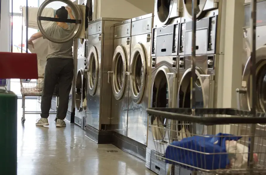 Tinley Park Laundromat thumbnail 17