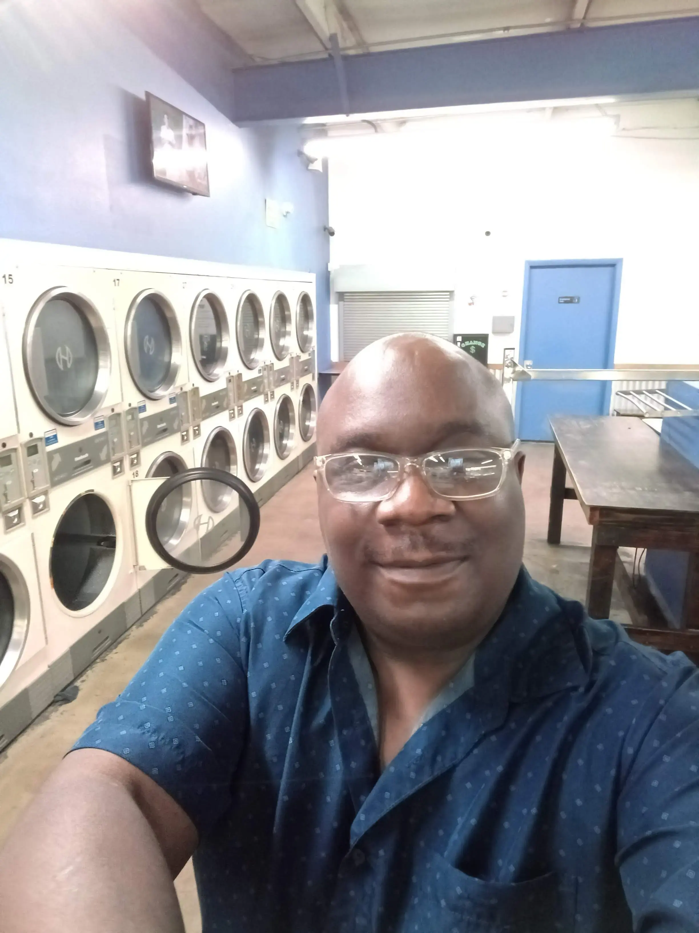 Tiny Bubbles 24 Hour Phoenix Laundromat - Image 20