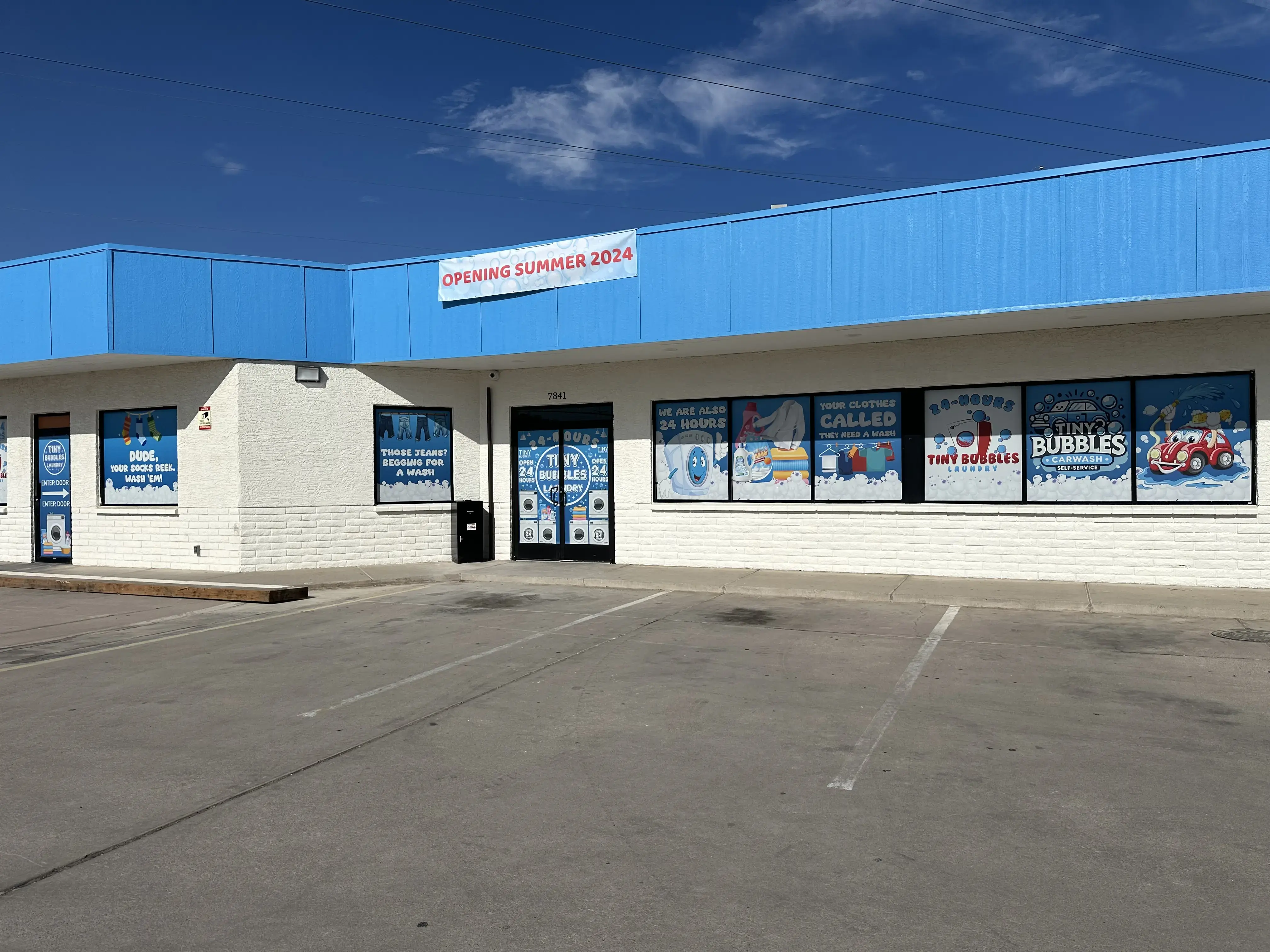 Tiny Bubbles 24 Hour Tempe Laundromat - Image 3