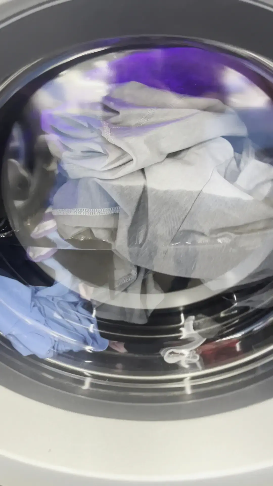 Tiny Bubbles 24 Hour Tempe Laundromat thumbnail 16