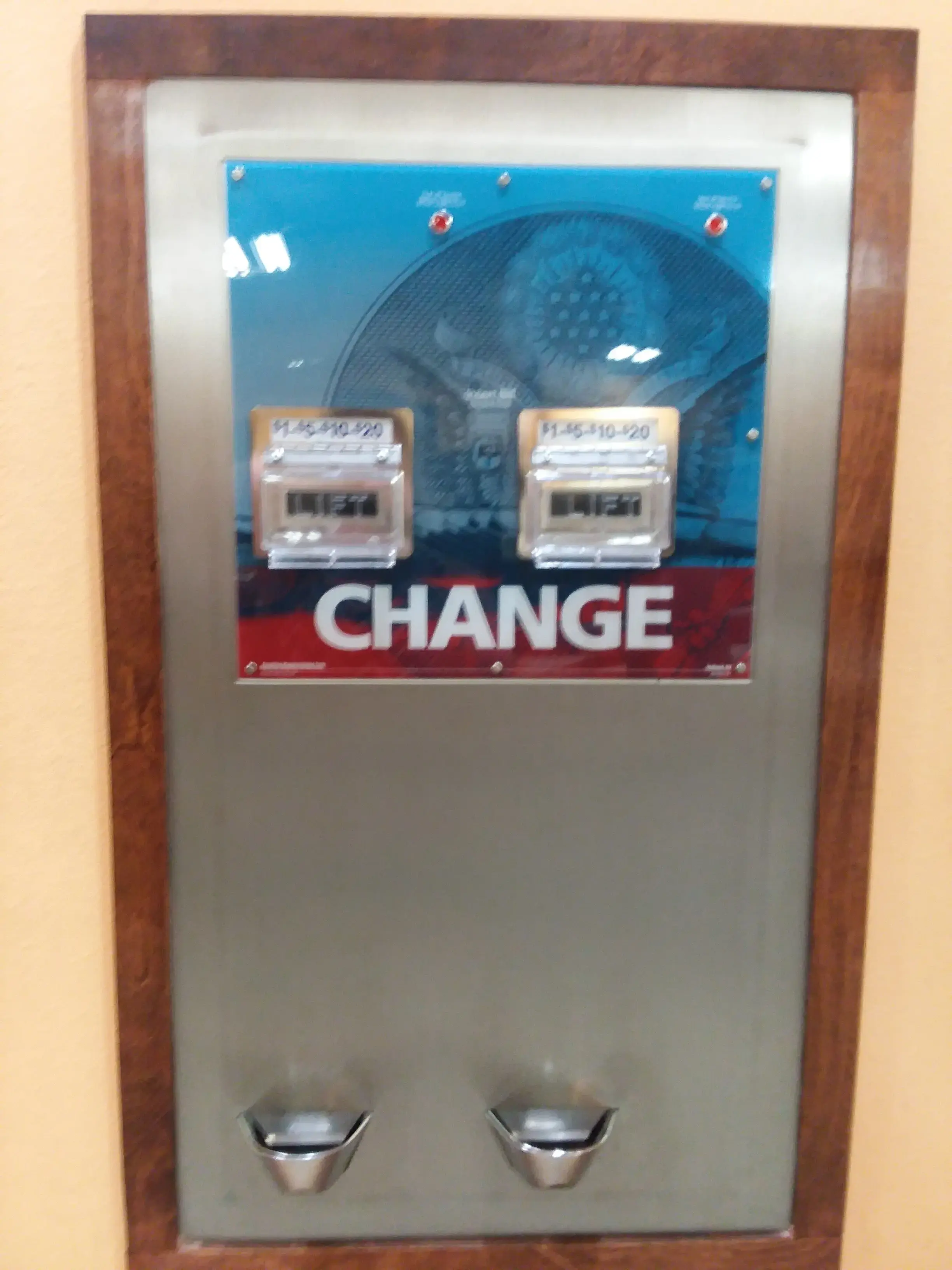 Tiny Bubbles Coin Laundry thumbnail 15